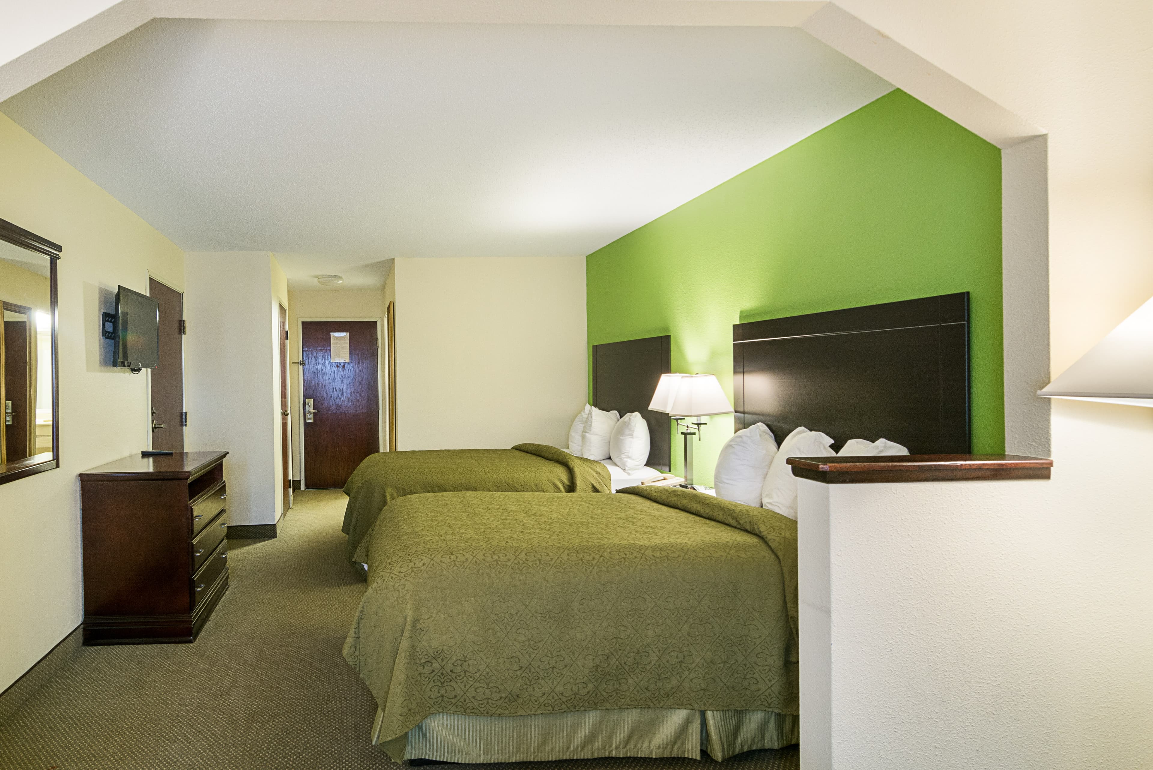 Quality Inn & Suites Harvey - Chicago Southland — 12