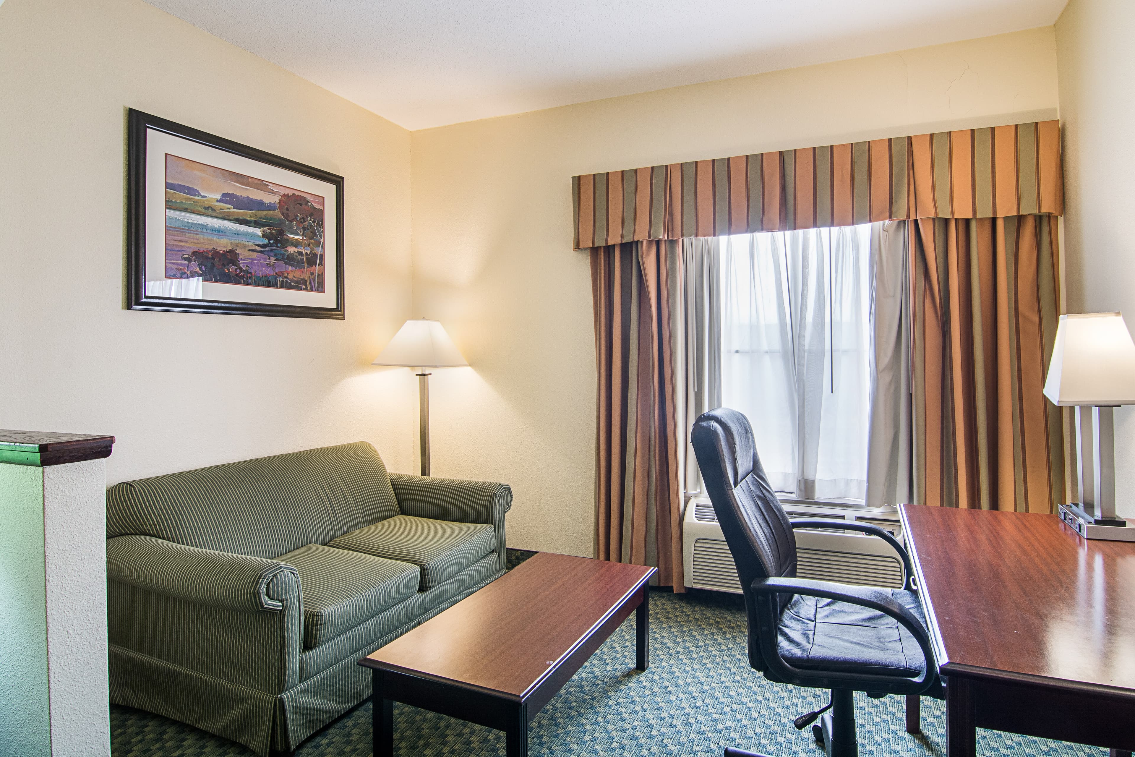 Quality Inn & Suites Harvey - Chicago Southland — 16
