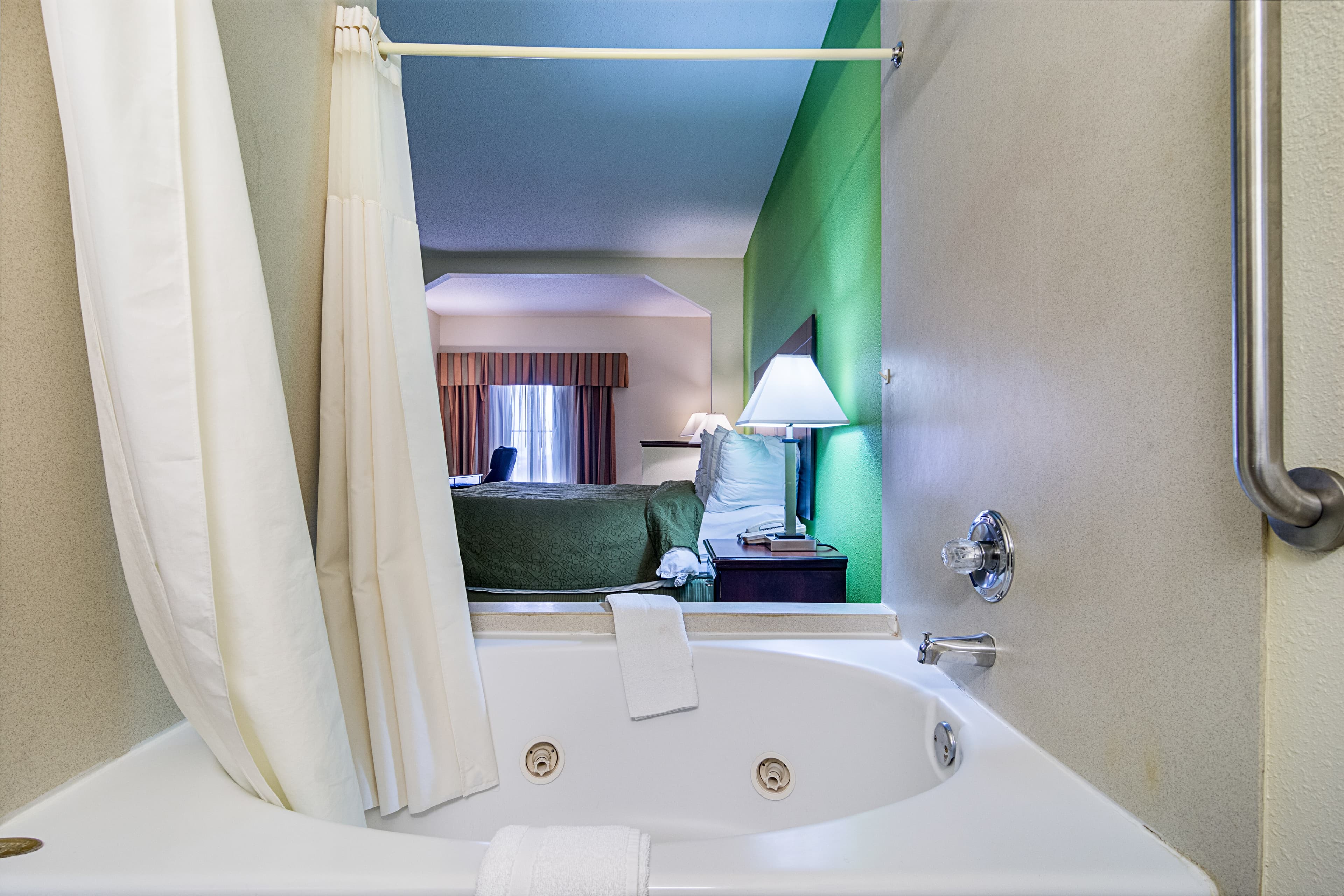Quality Inn & Suites Harvey - Chicago Southland — 23