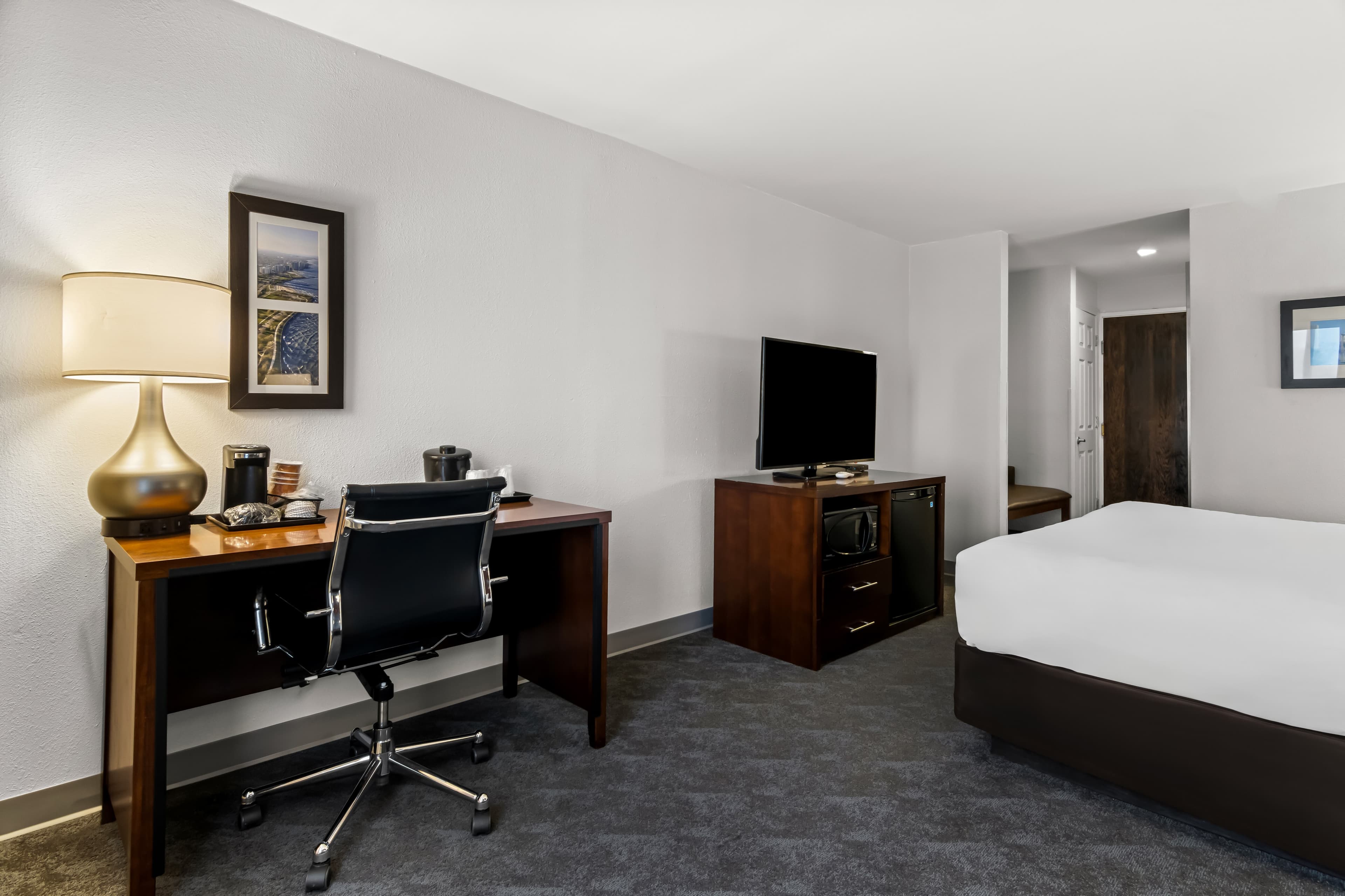 Comfort Inn & Suites near Tinley Park Amphitheater — 7