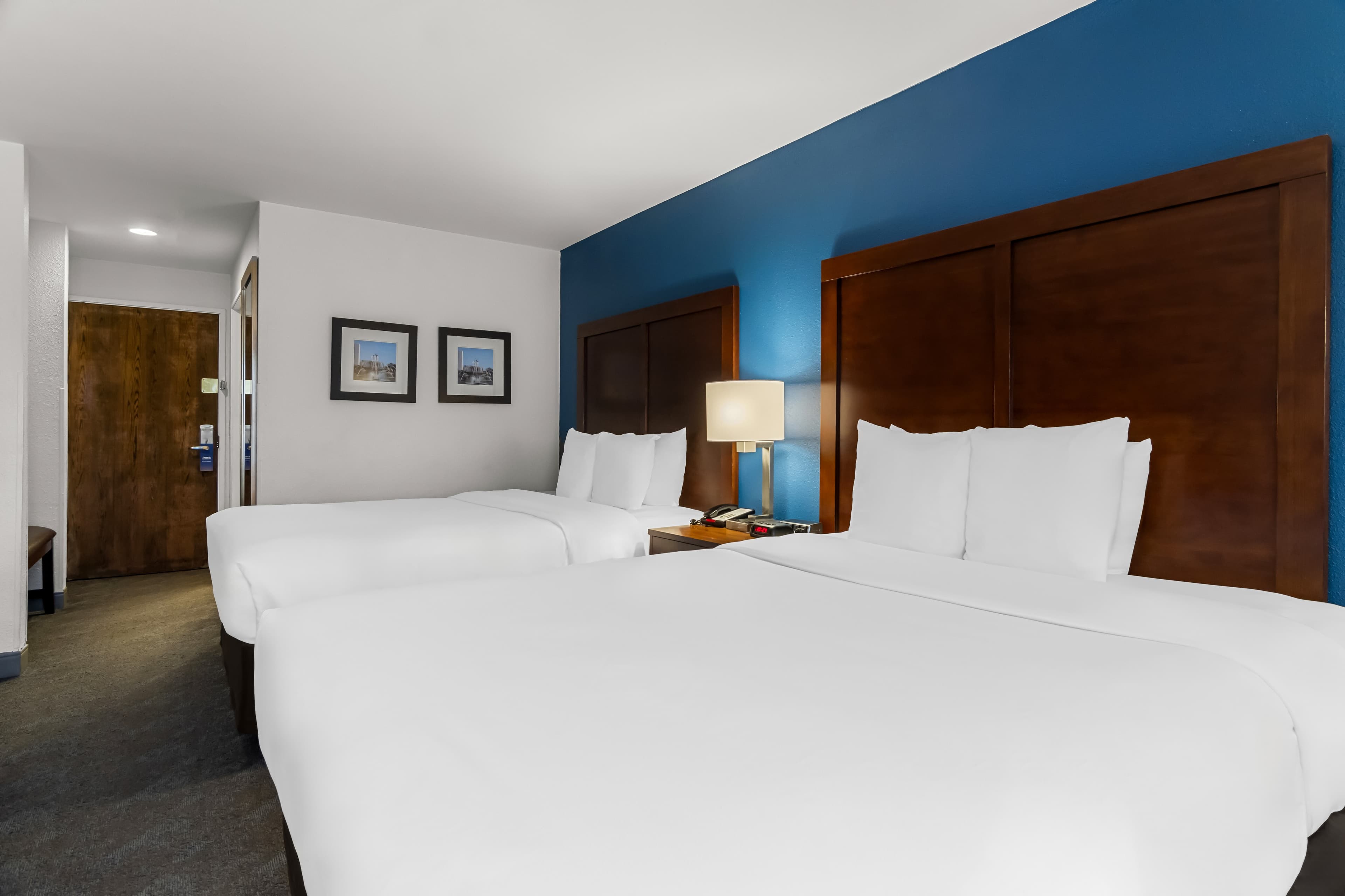 Comfort Inn & Suites near Tinley Park Amphitheater — 13