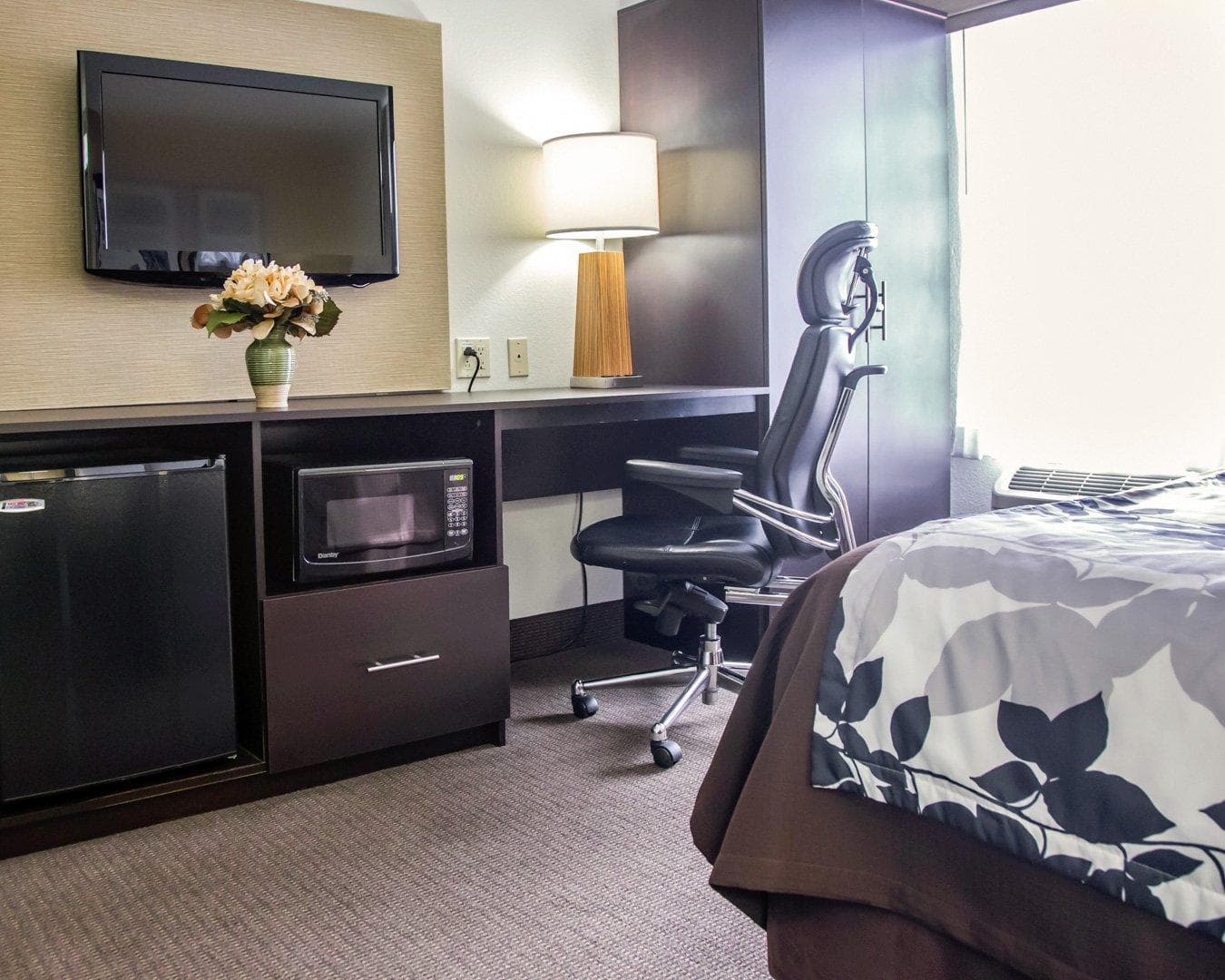 Sleep Inn Tinley Park I-80 near Amphitheatre-Convention Center - Image 3