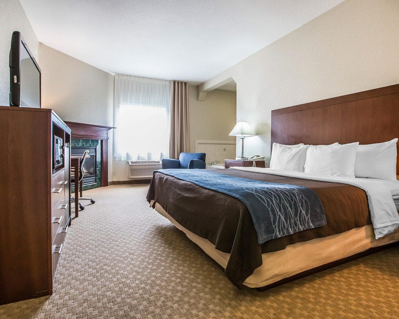 Quality Inn & Suites Dixon near I-88 — 13