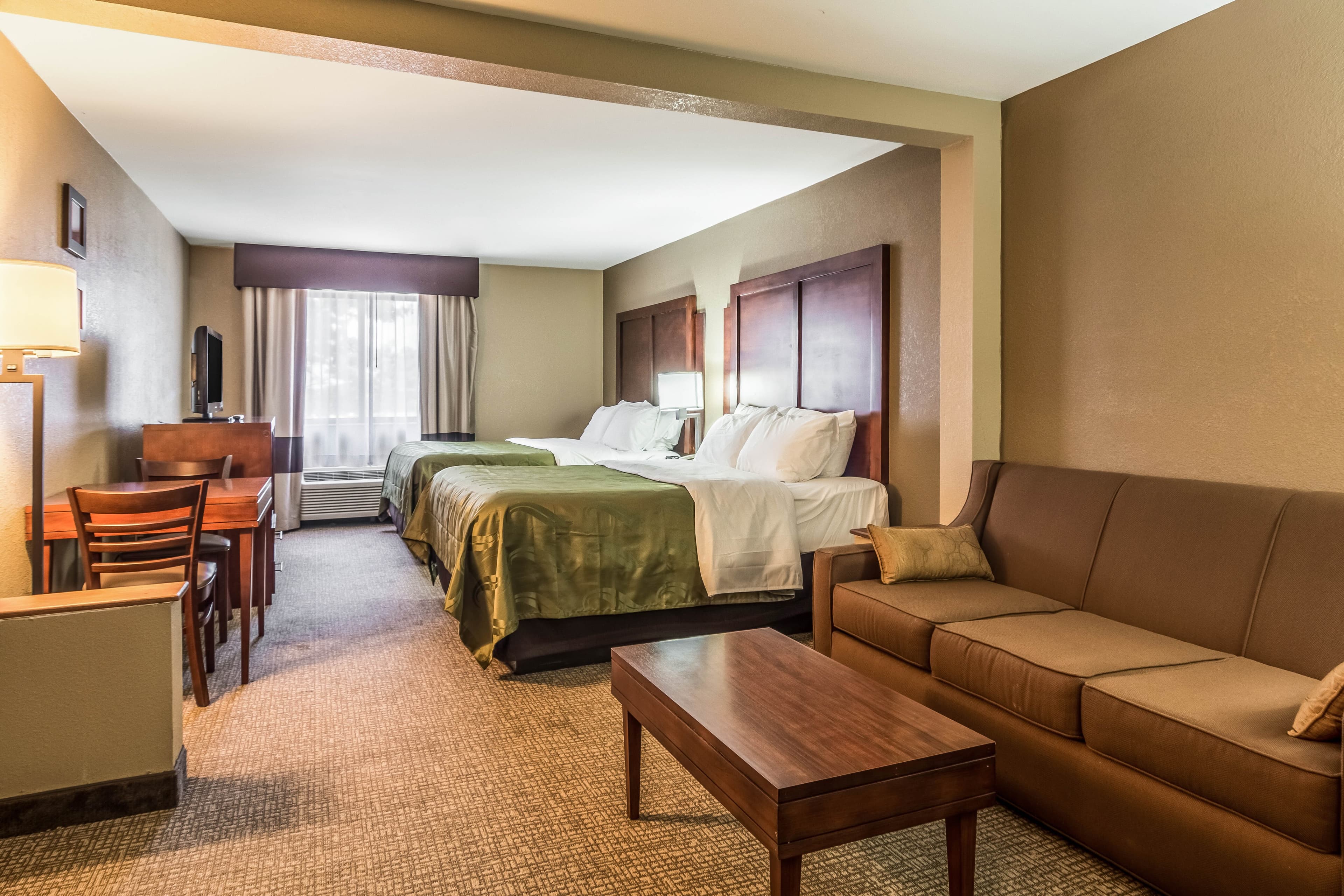 Quality Inn & Suites Salem near I-57 — 18