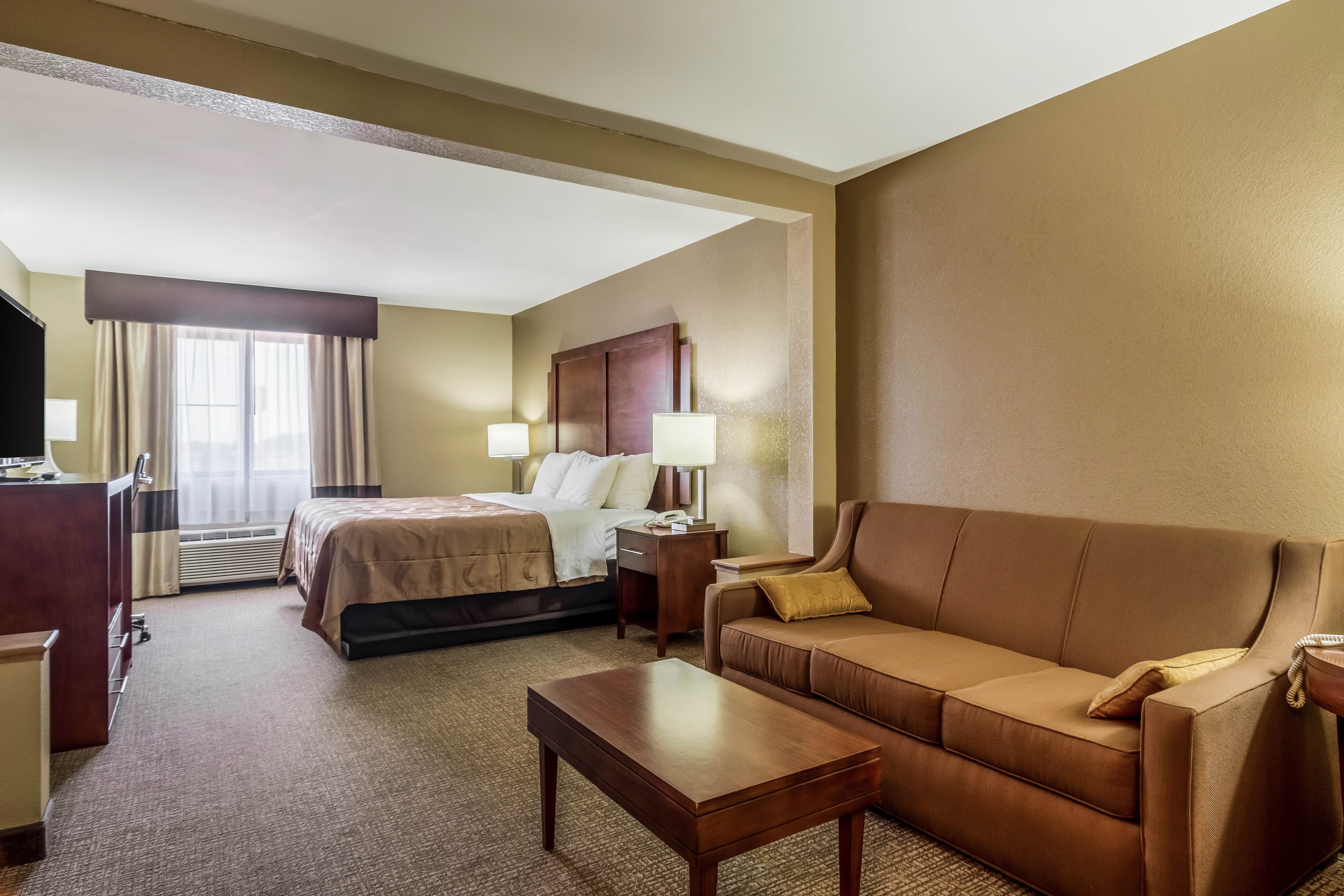 Quality Inn & Suites Salem near I-57 — 13