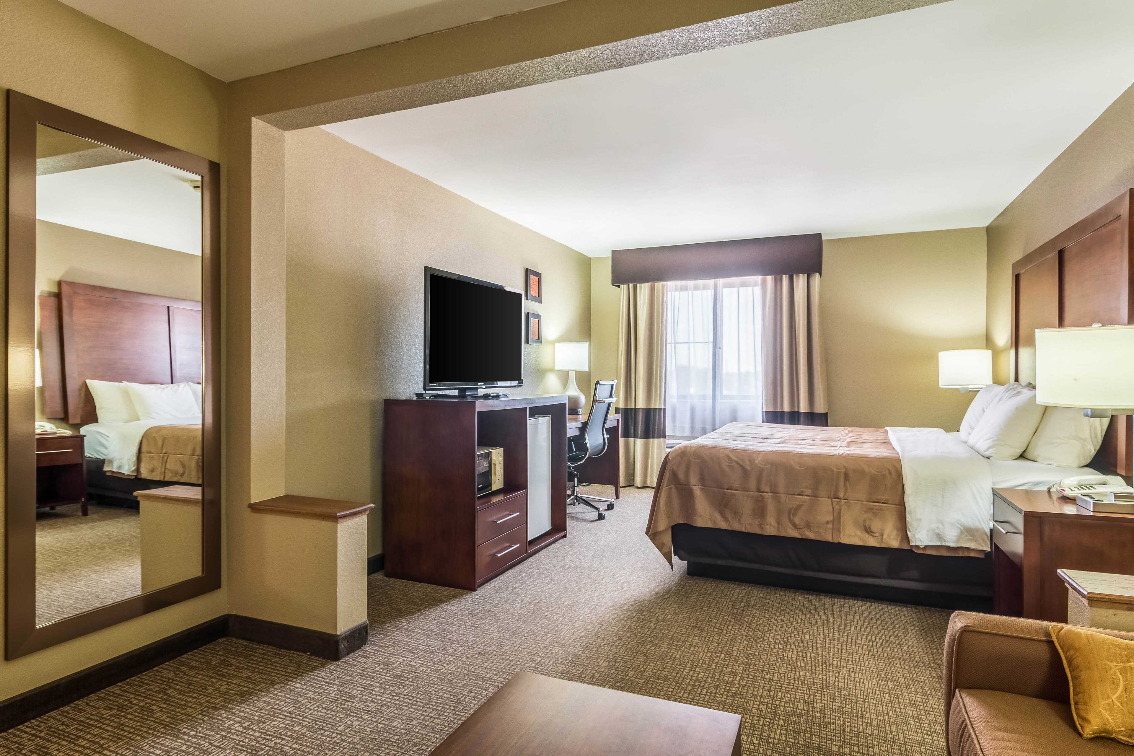 Quality Inn & Suites Salem near I-57 — 14