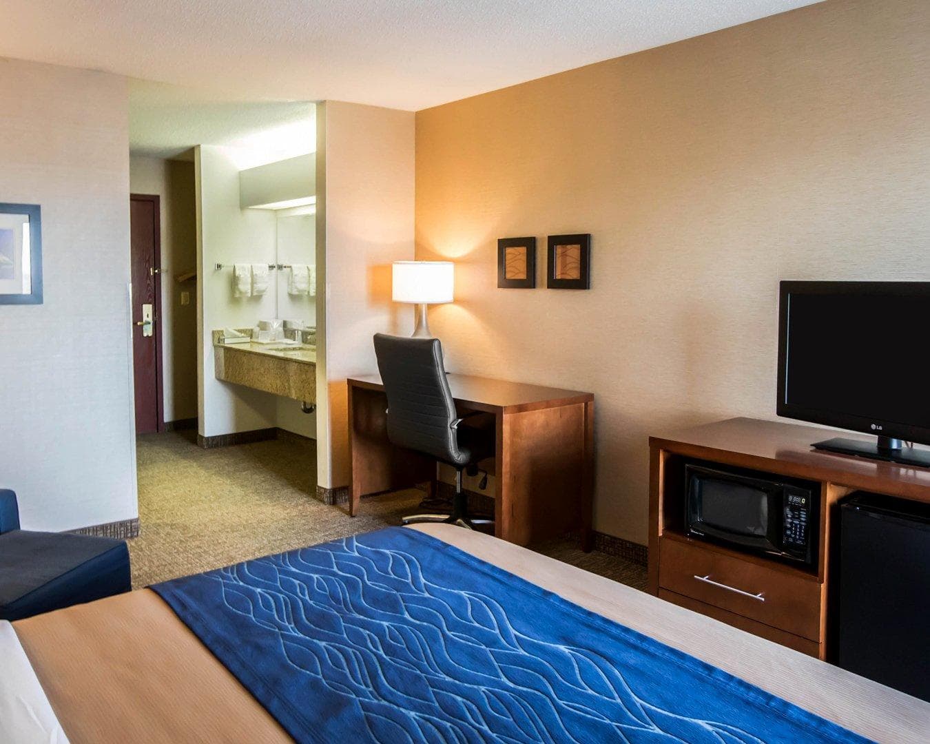 Comfort Inn Crystal Lake - Algonquin — 6