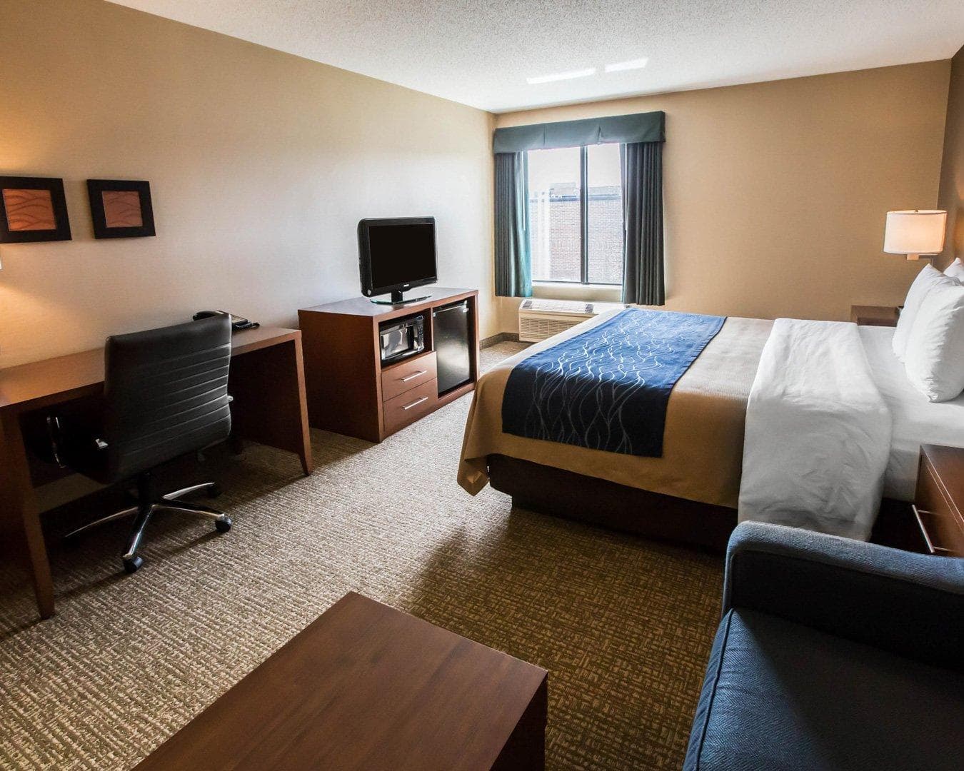 Comfort Inn Crystal Lake - Algonquin — 23
