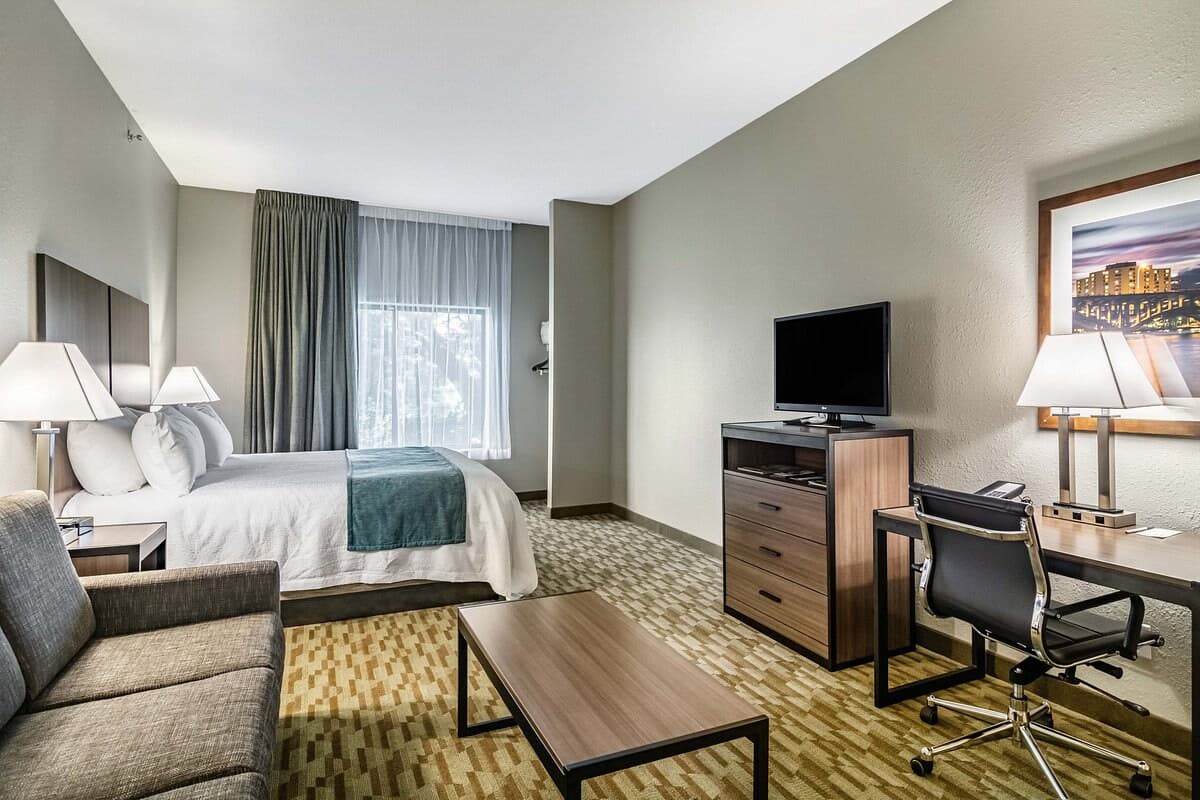 Riverview Inn & Suites, an Ascend Collection Hotel — 12