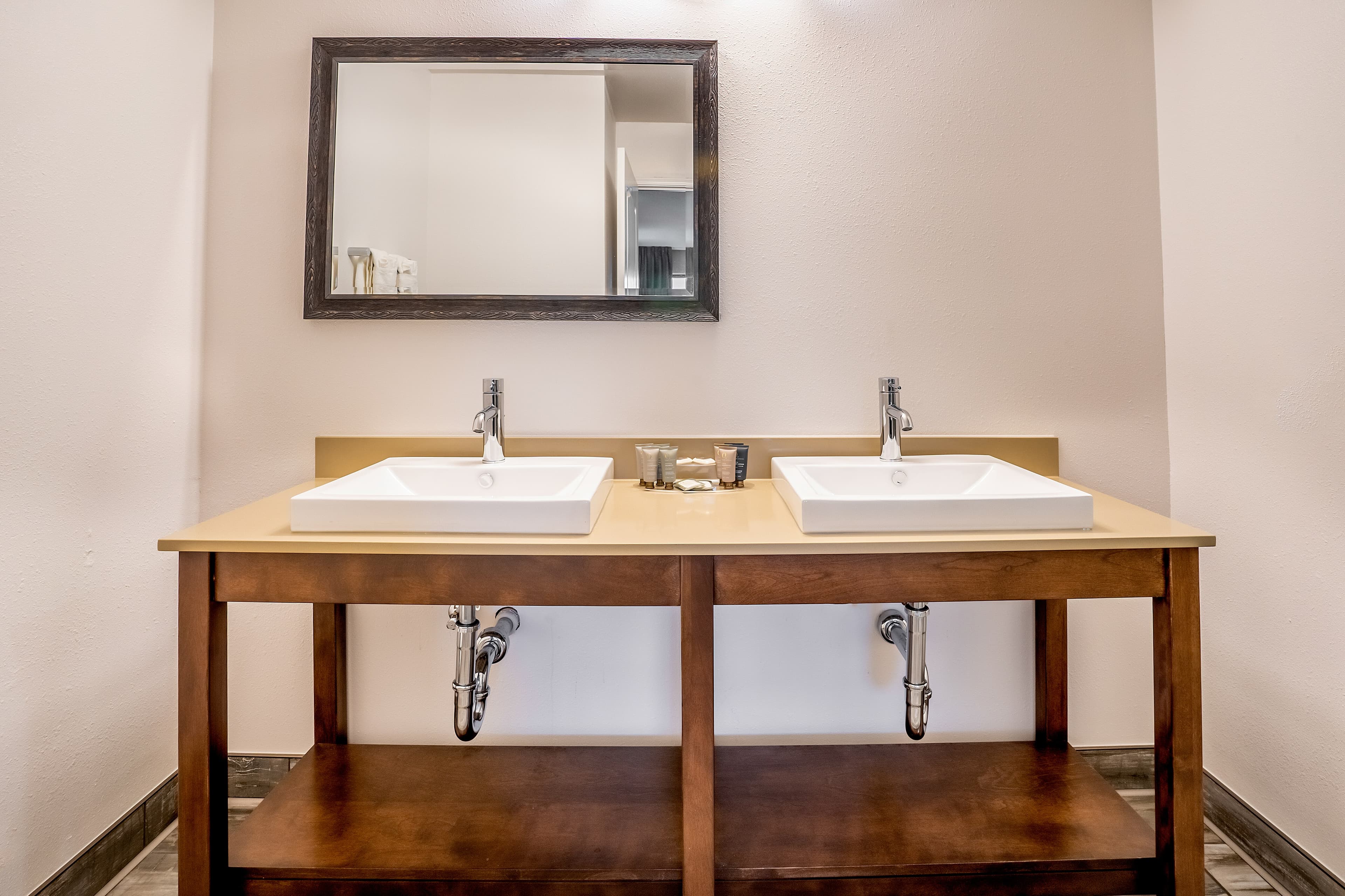 Riverview Inn & Suites, an Ascend Collection Hotel — 24