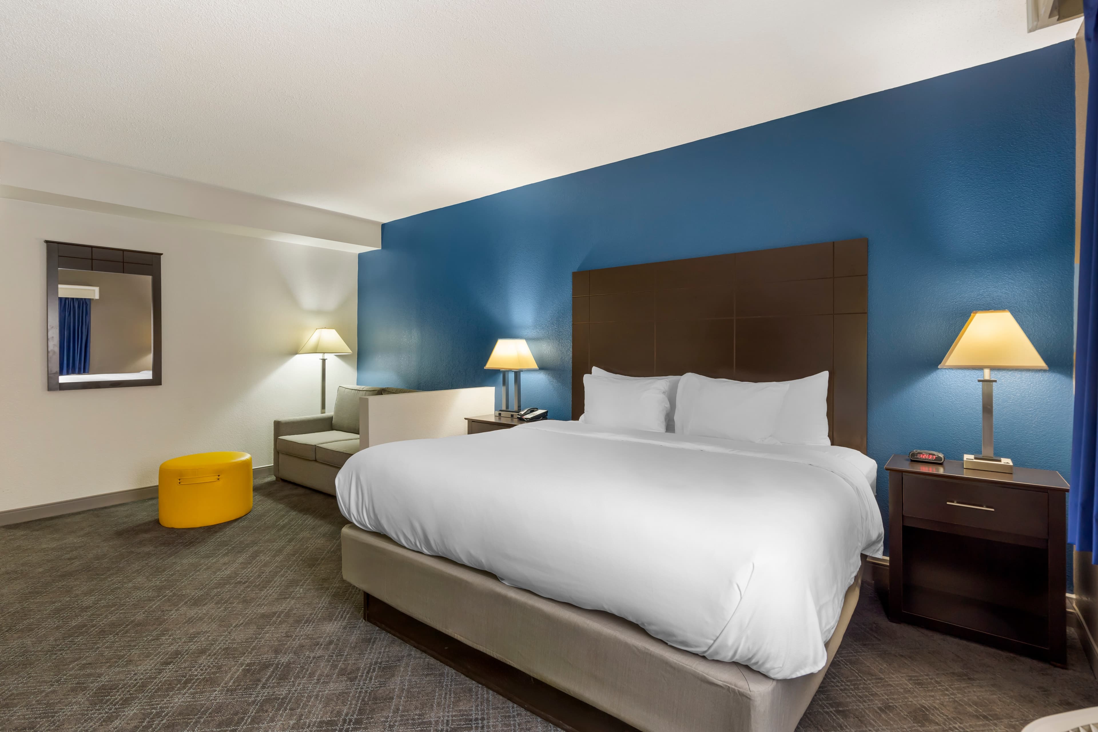 Comfort Inn & Suites Mundelein-Vernon Hills — 13