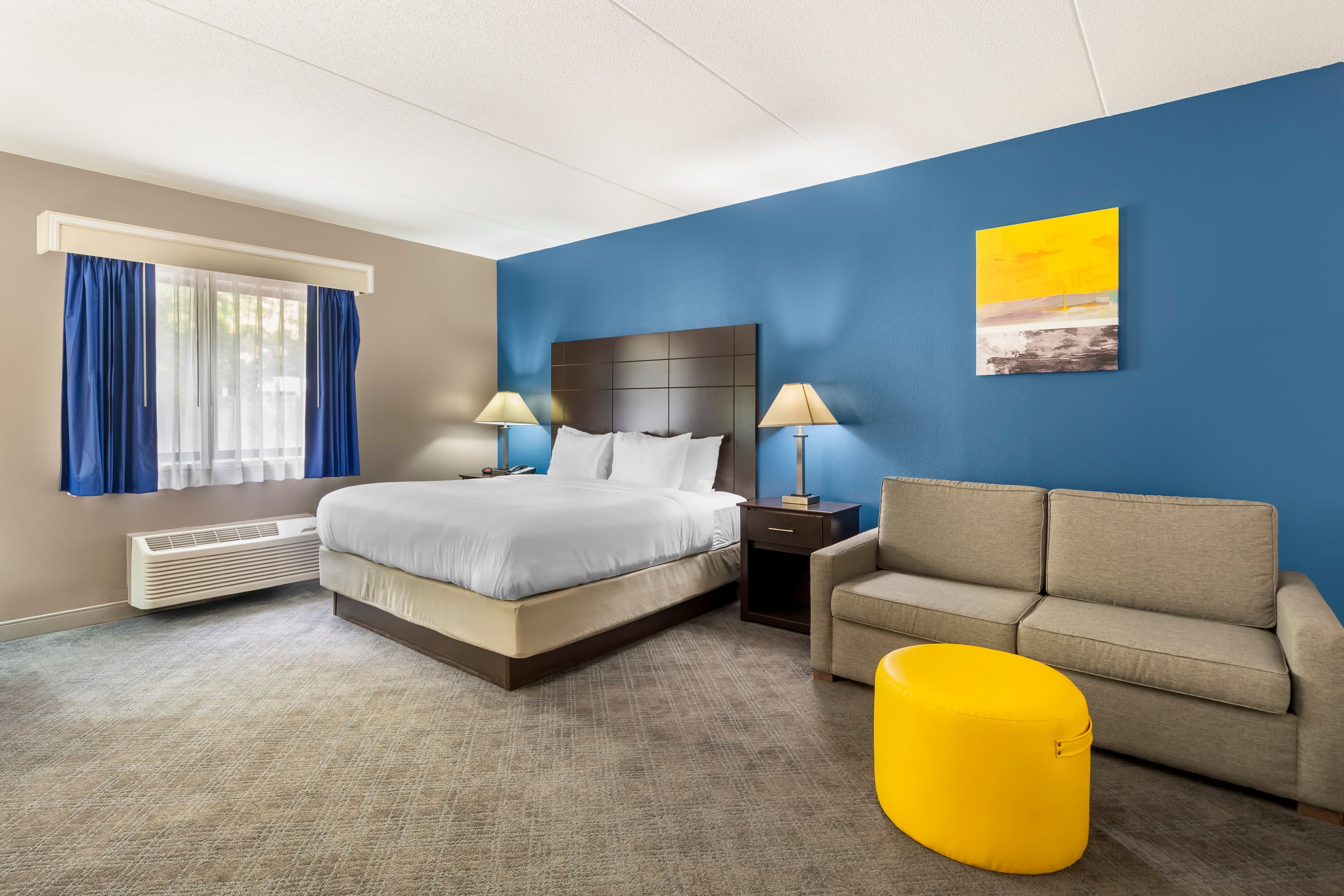 Comfort Inn & Suites Mundelein-Vernon Hills — 11
