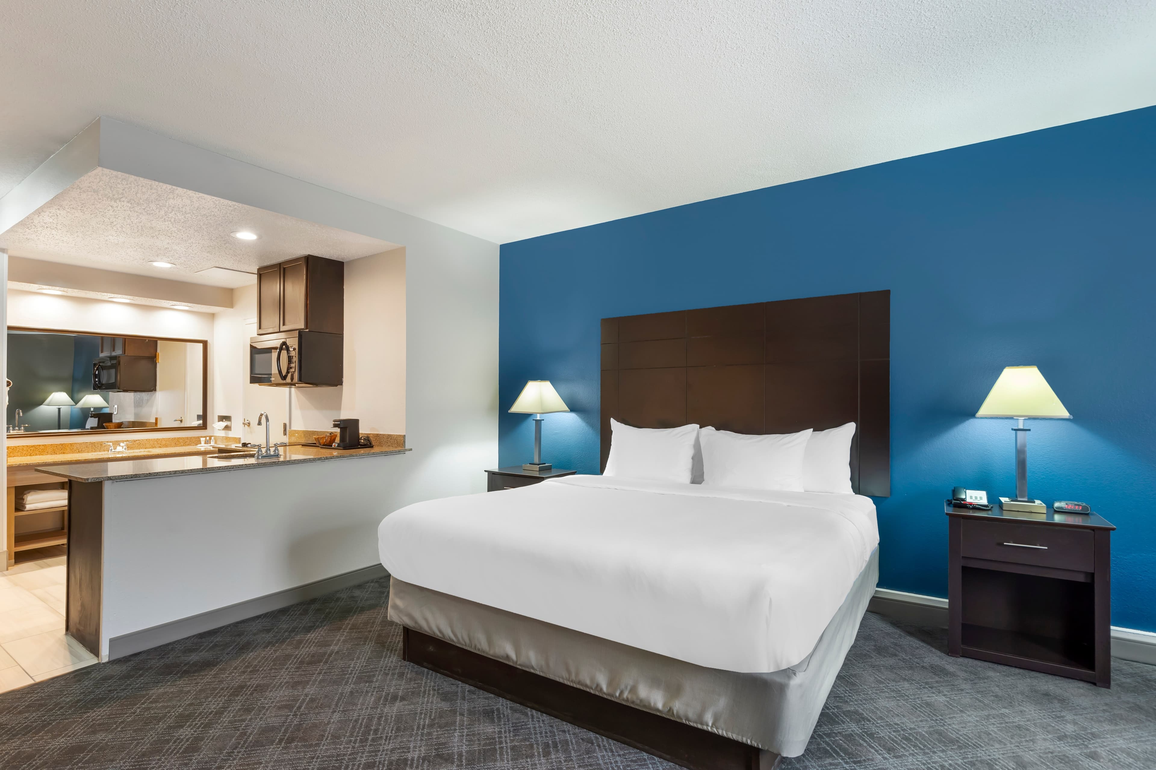 Comfort Inn & Suites Mundelein-Vernon Hills — 7