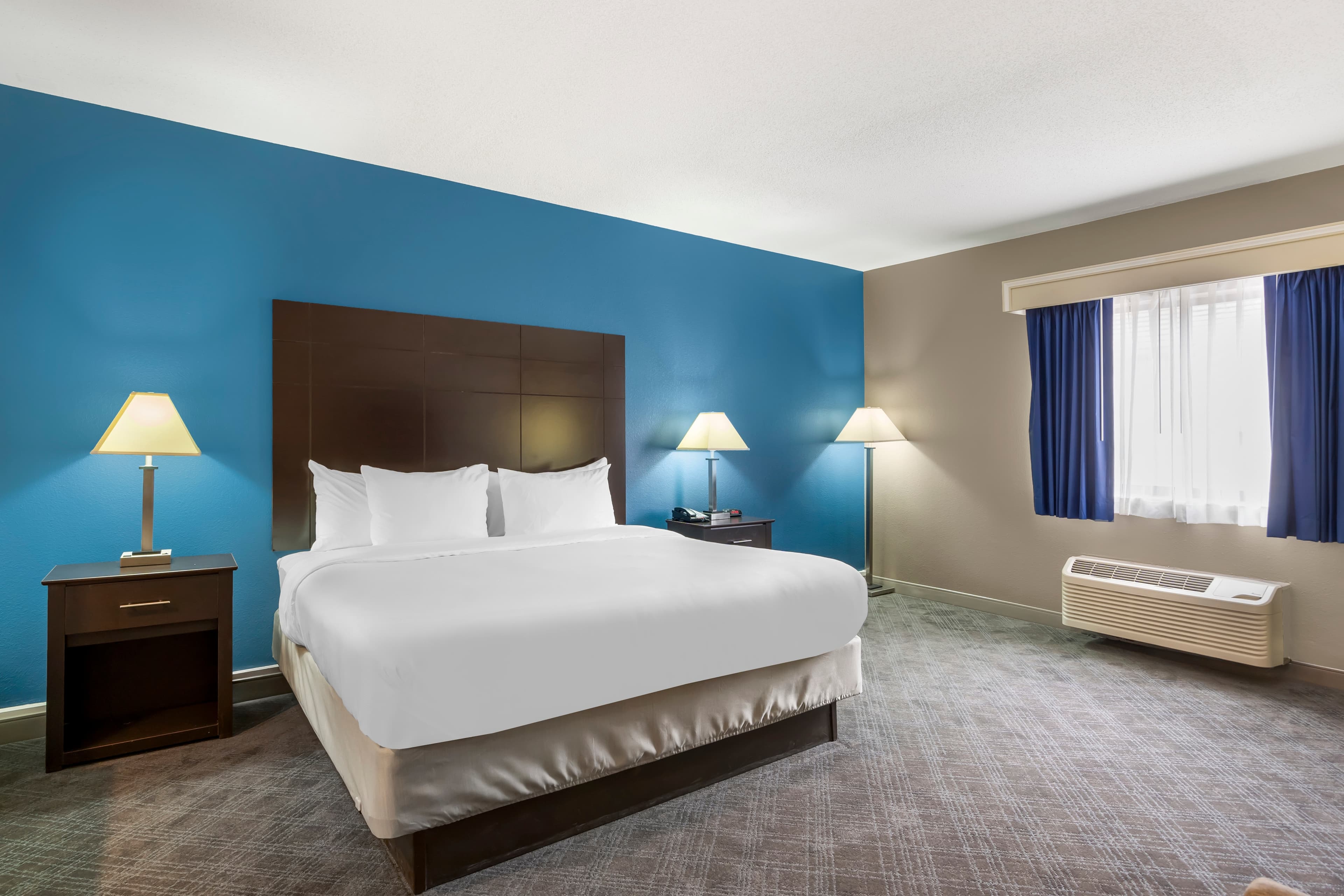 Comfort Inn & Suites Mundelein-Vernon Hills — 32