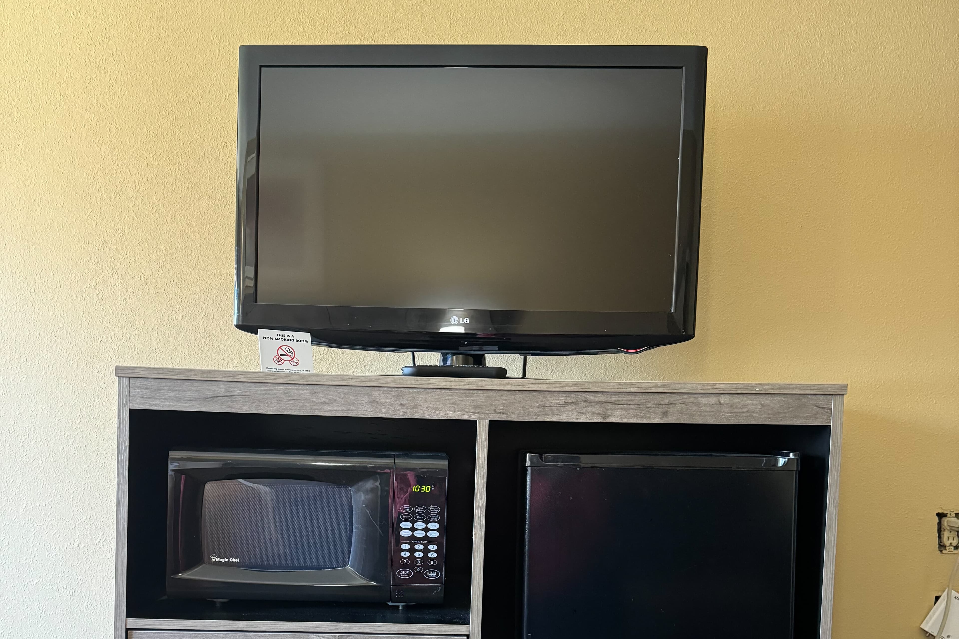 Quality Inn Forsyth - Decatur - Image 5