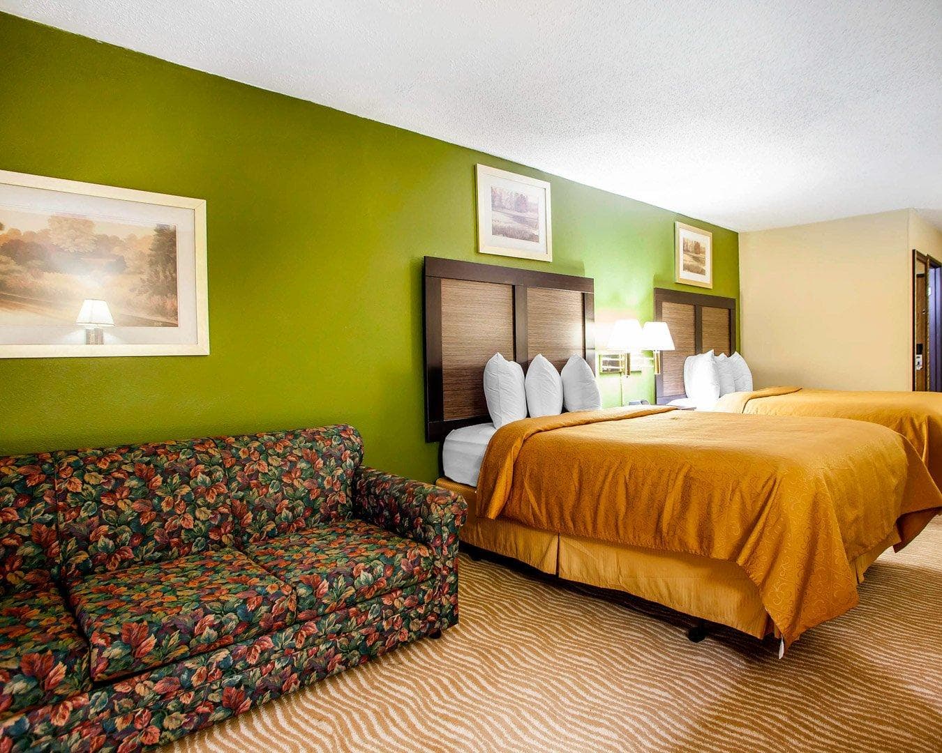 Quality Inn & Suites Champaign North - Urbana — 17