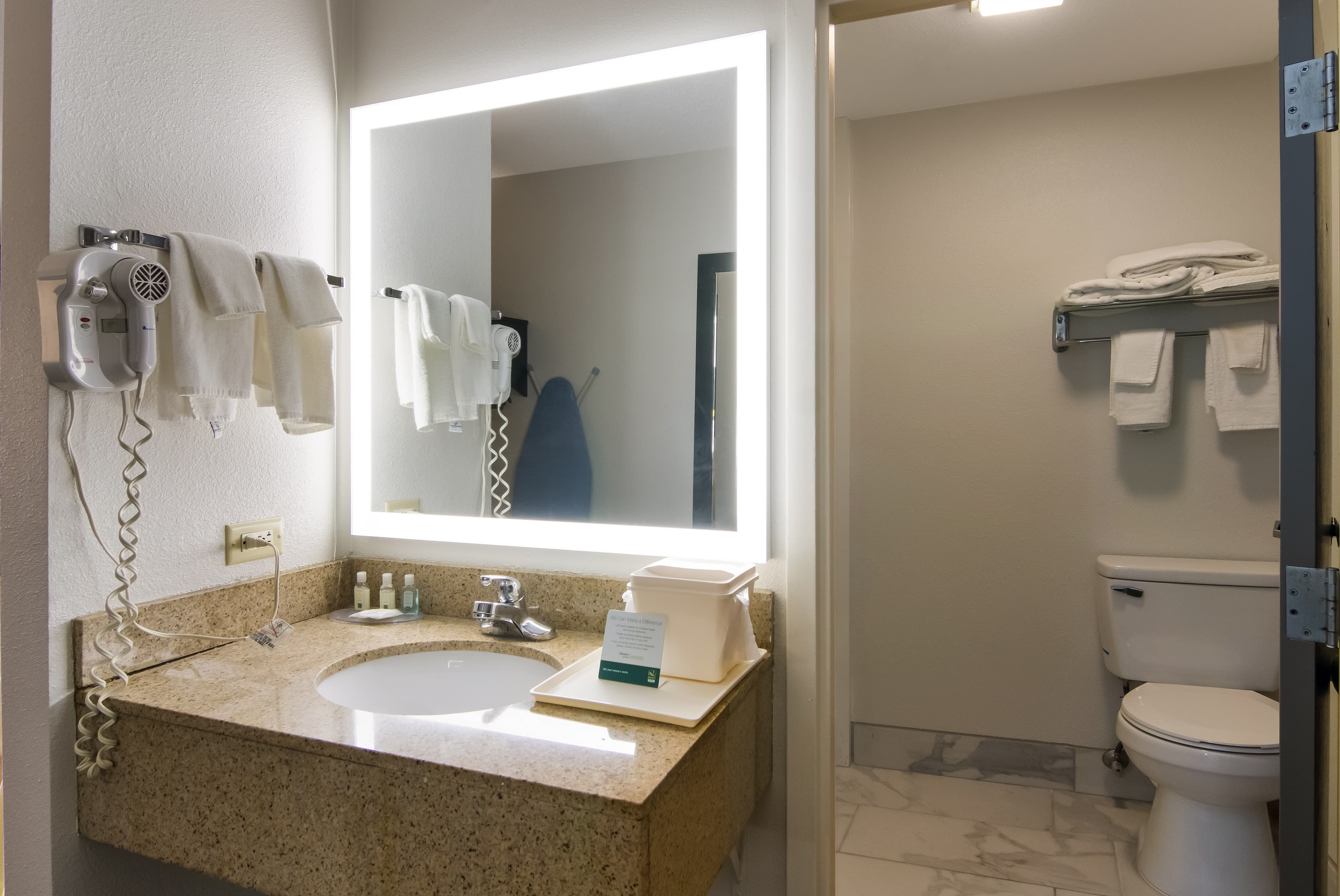 Quality Inn Aurora - Naperville Area — 16