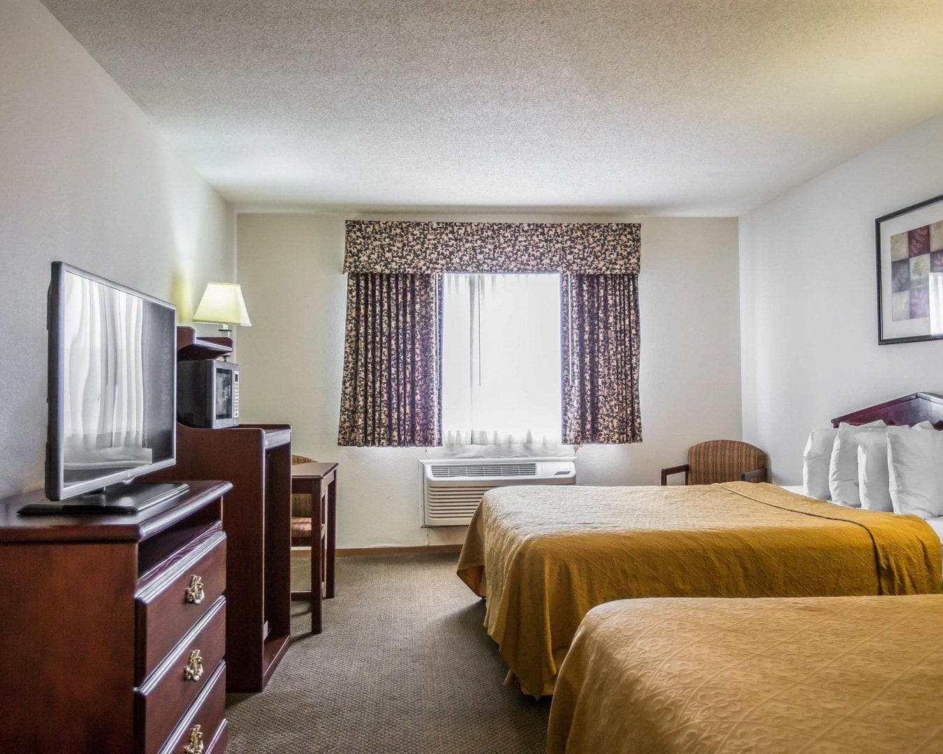 Quality Inn Peru near Starved Rock State Park — 11