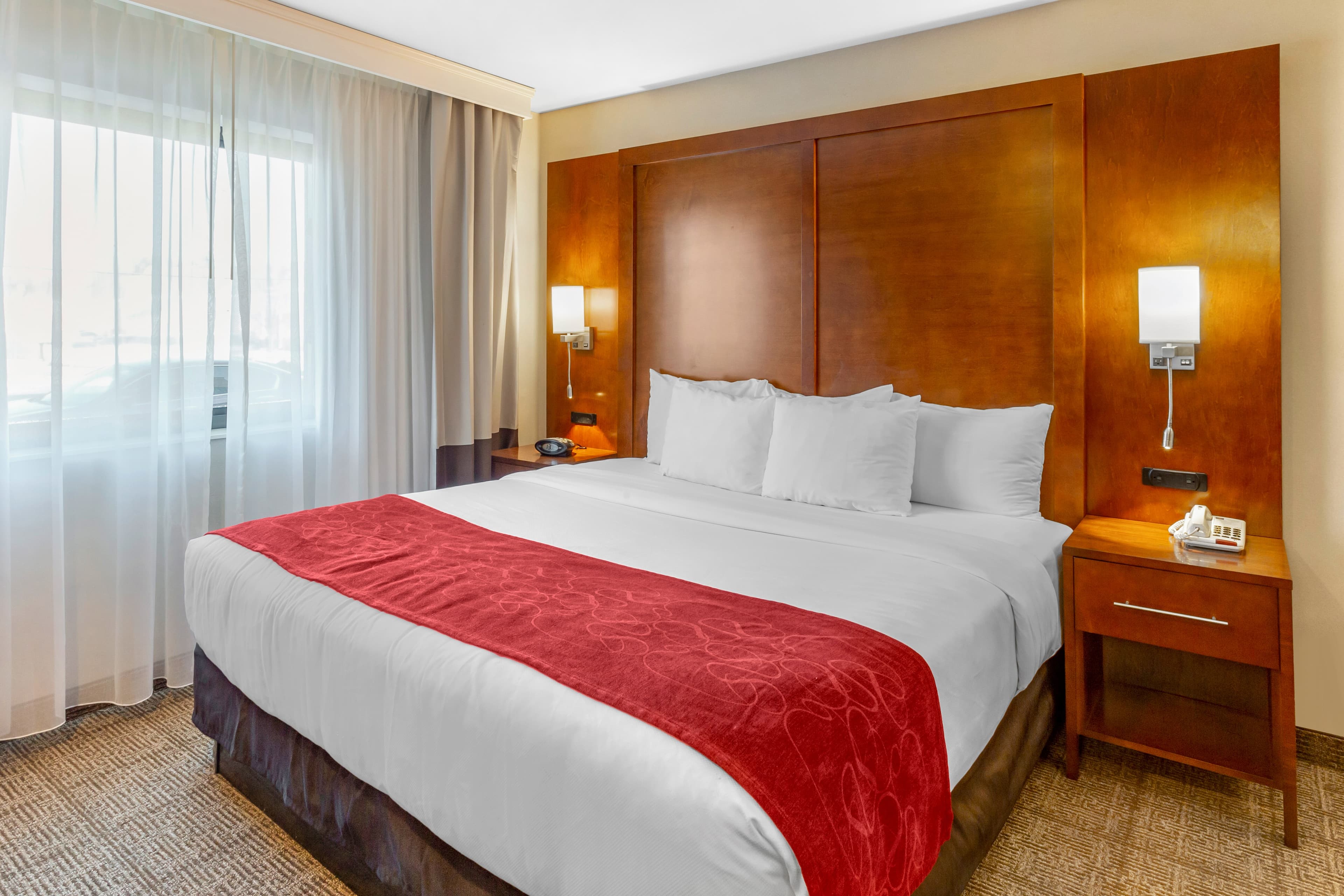 Comfort Suites Oakbrook Terrace near Oakbrook Center — 9