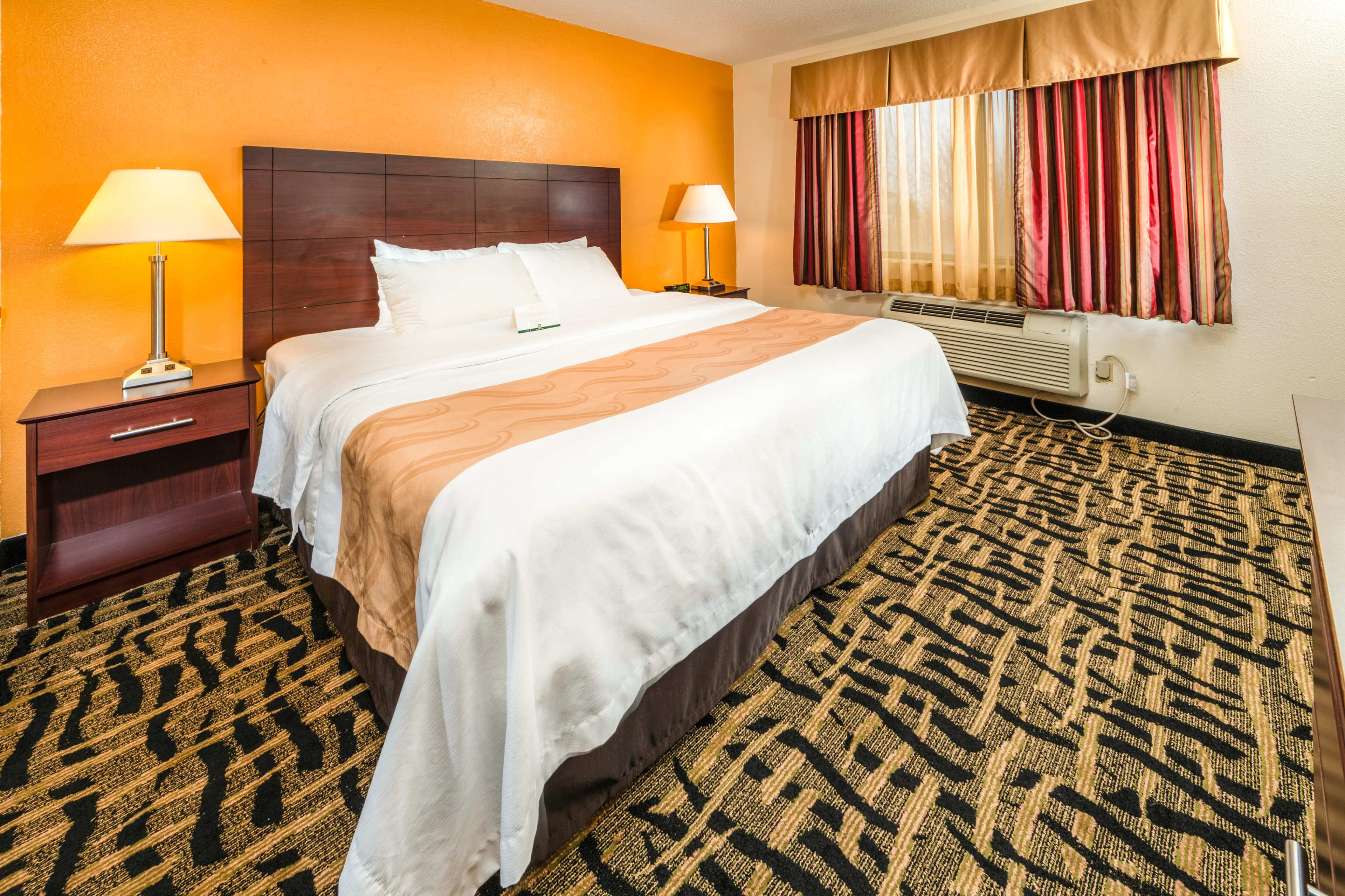 Quality Inn & Suites Danville East - Image 3