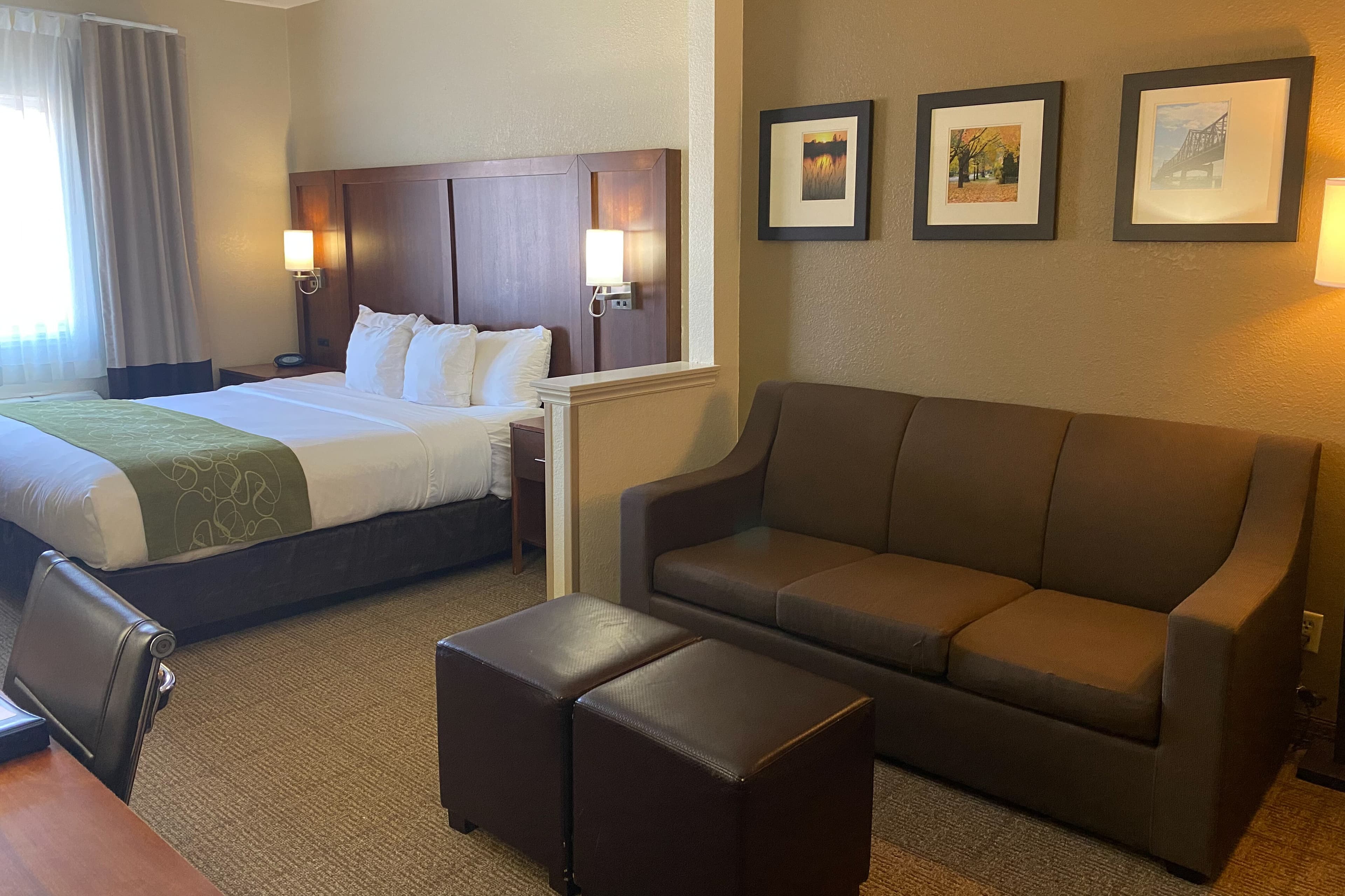 Comfort Suites Peoria I-74 - Image 5