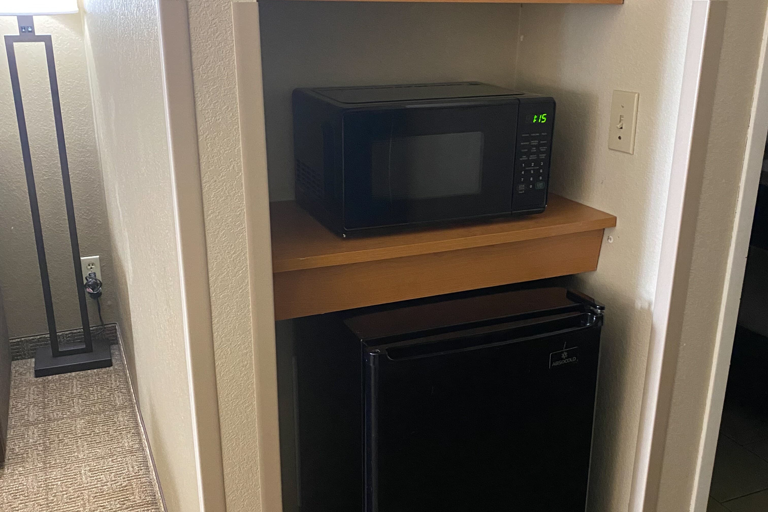 Comfort Suites Peoria I-74 — 8