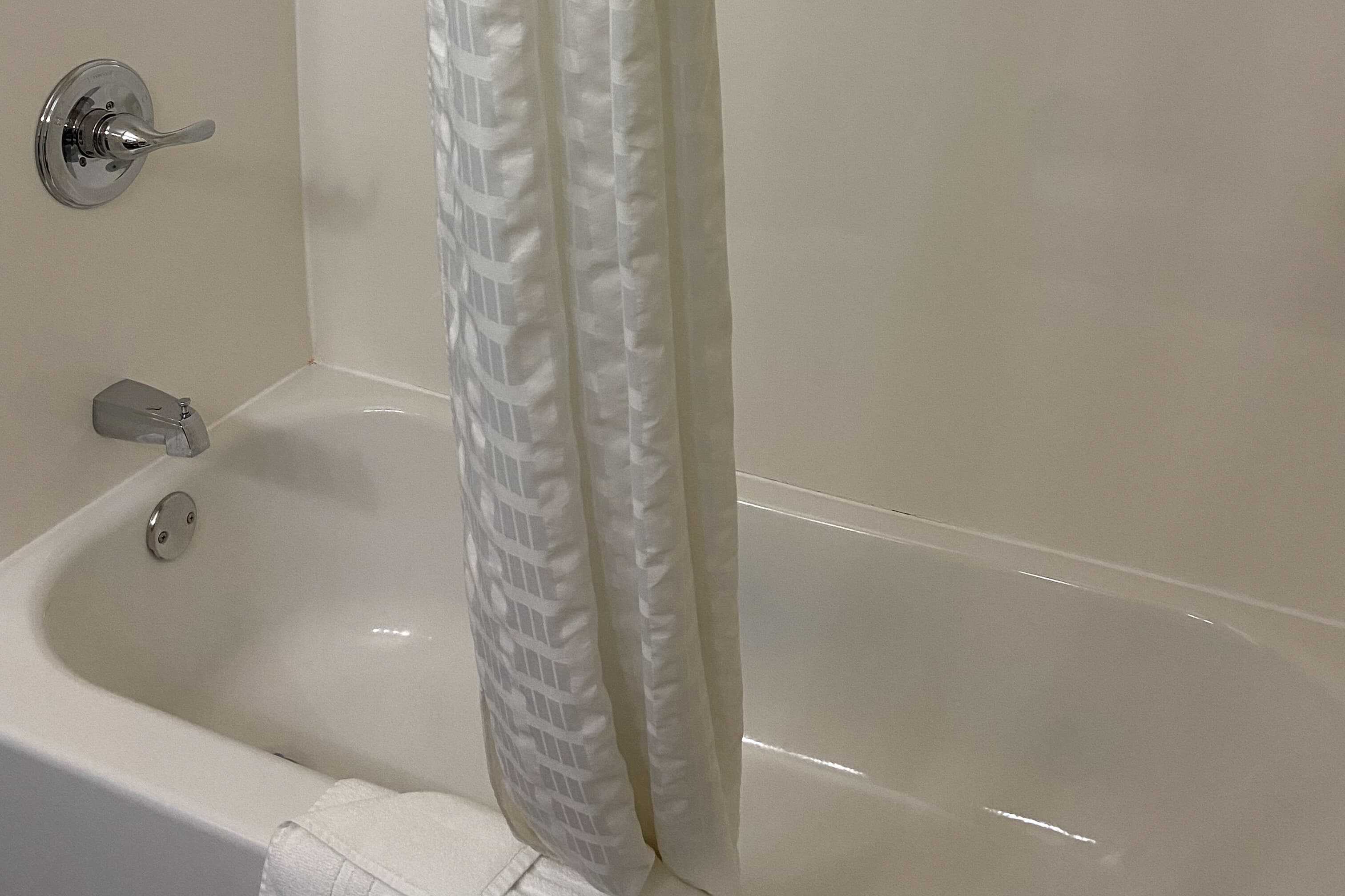 Comfort Suites Peoria I-74 — 10