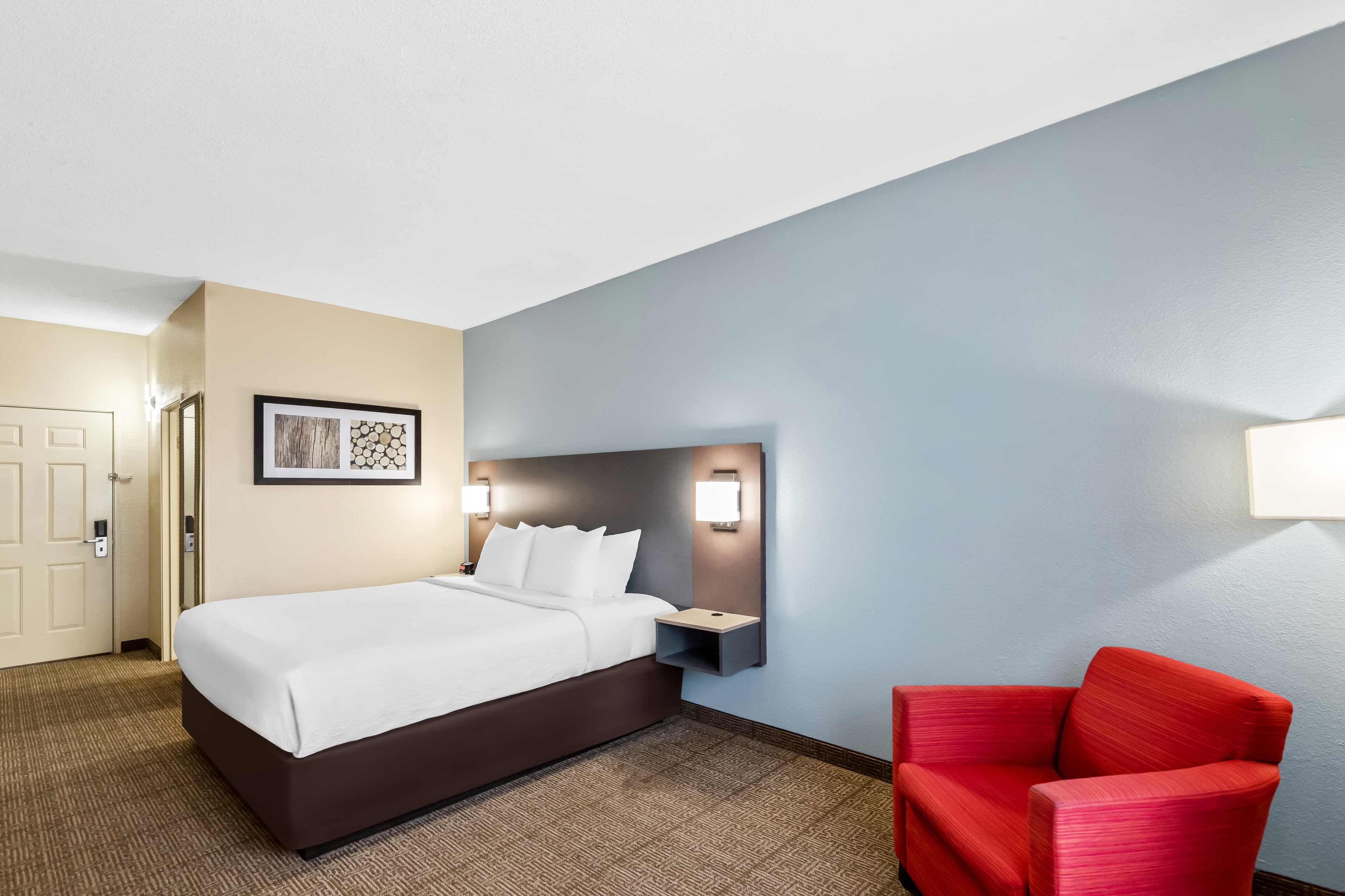 Quality Inn & Suites Springfield Southwest near I-72 - Image 2