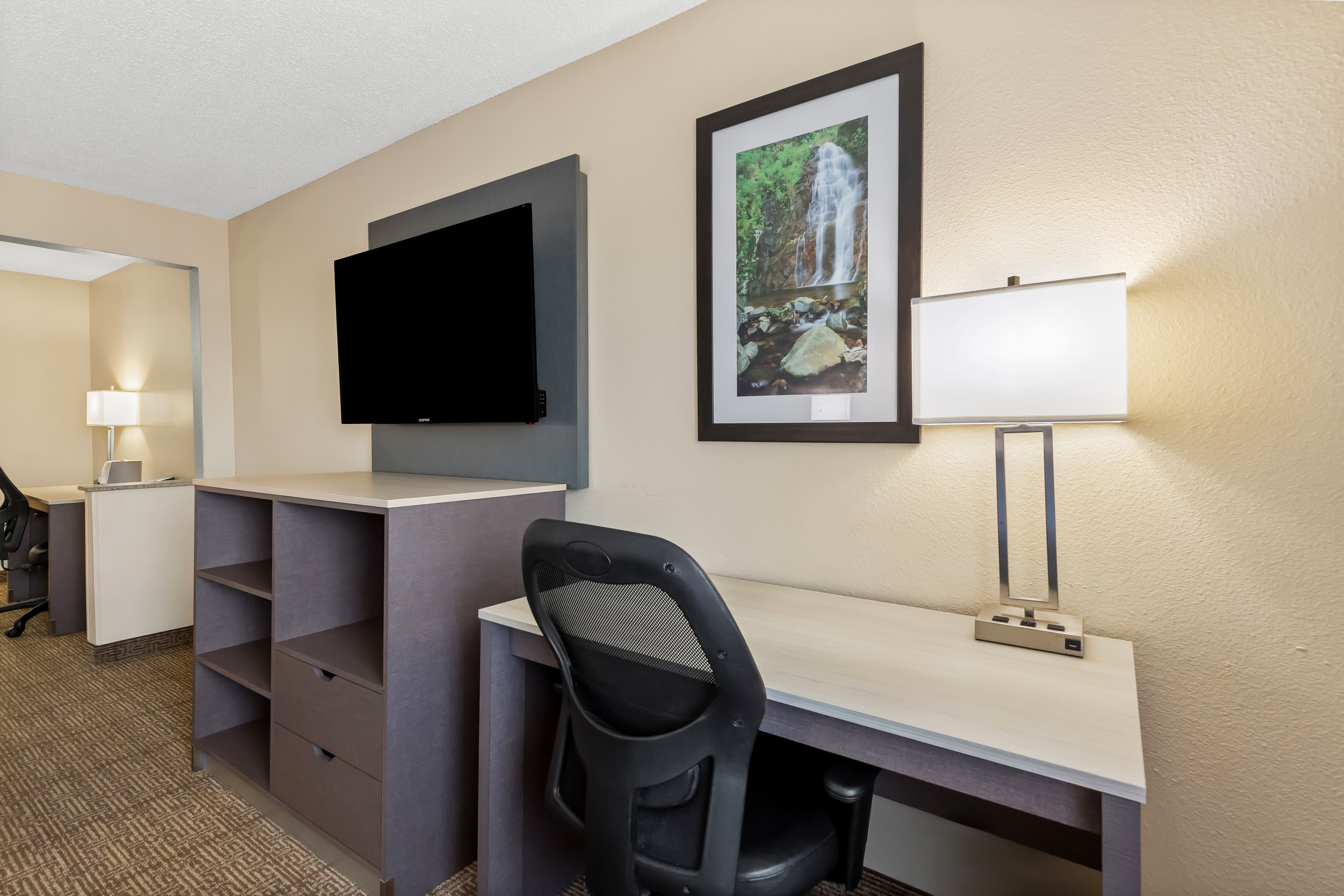 Quality Inn & Suites Springfield Southwest near I-72 — 31