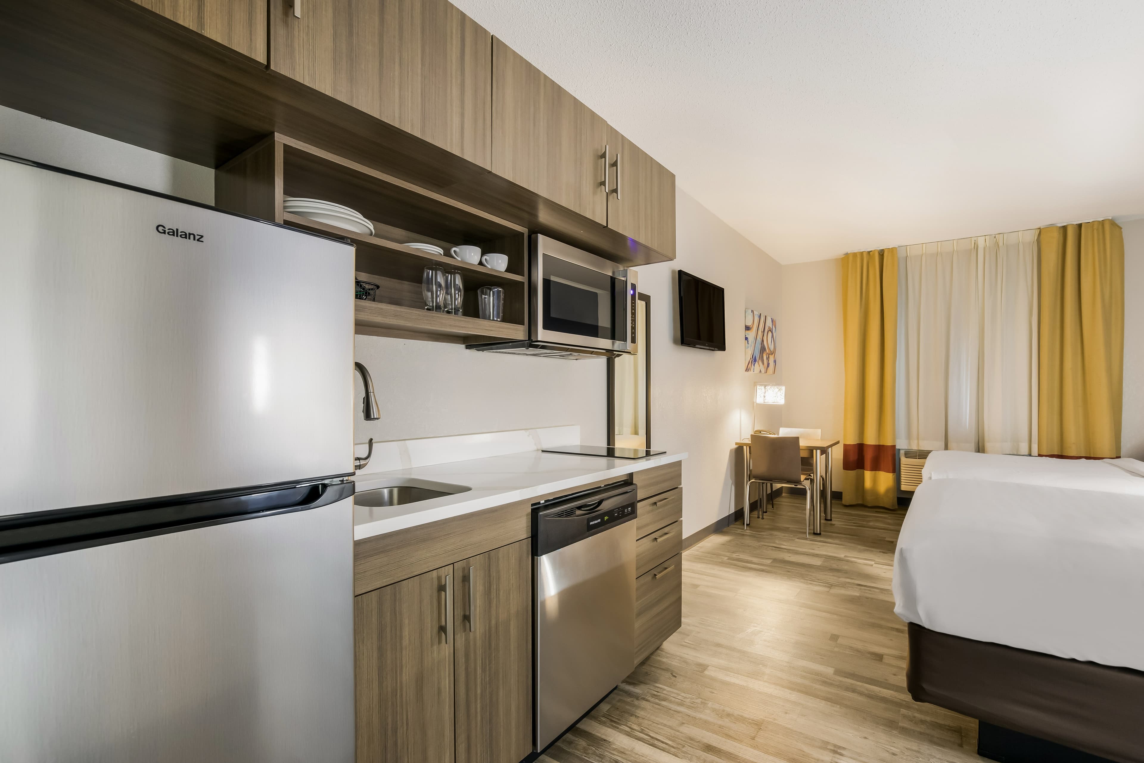 MainStay Suites Joliet I-55 - Image 1