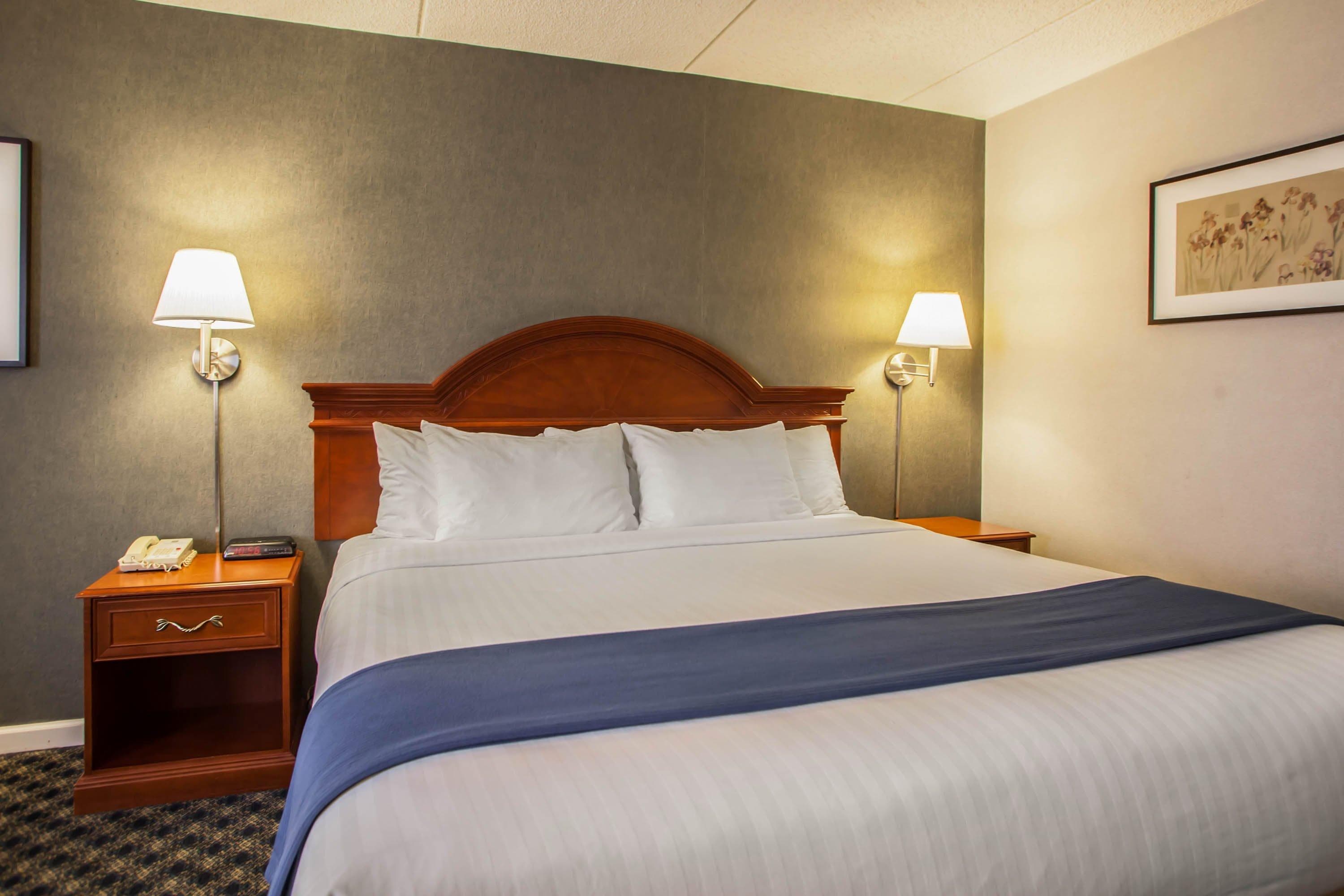 Quality Inn & Suites St Charles -West Chicago — 9