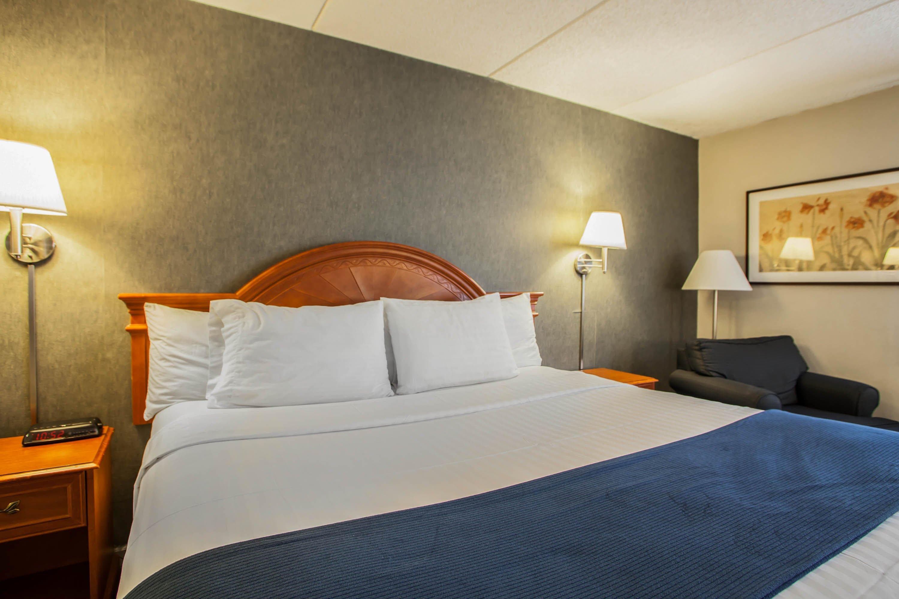 Quality Inn & Suites St Charles -West Chicago — 30