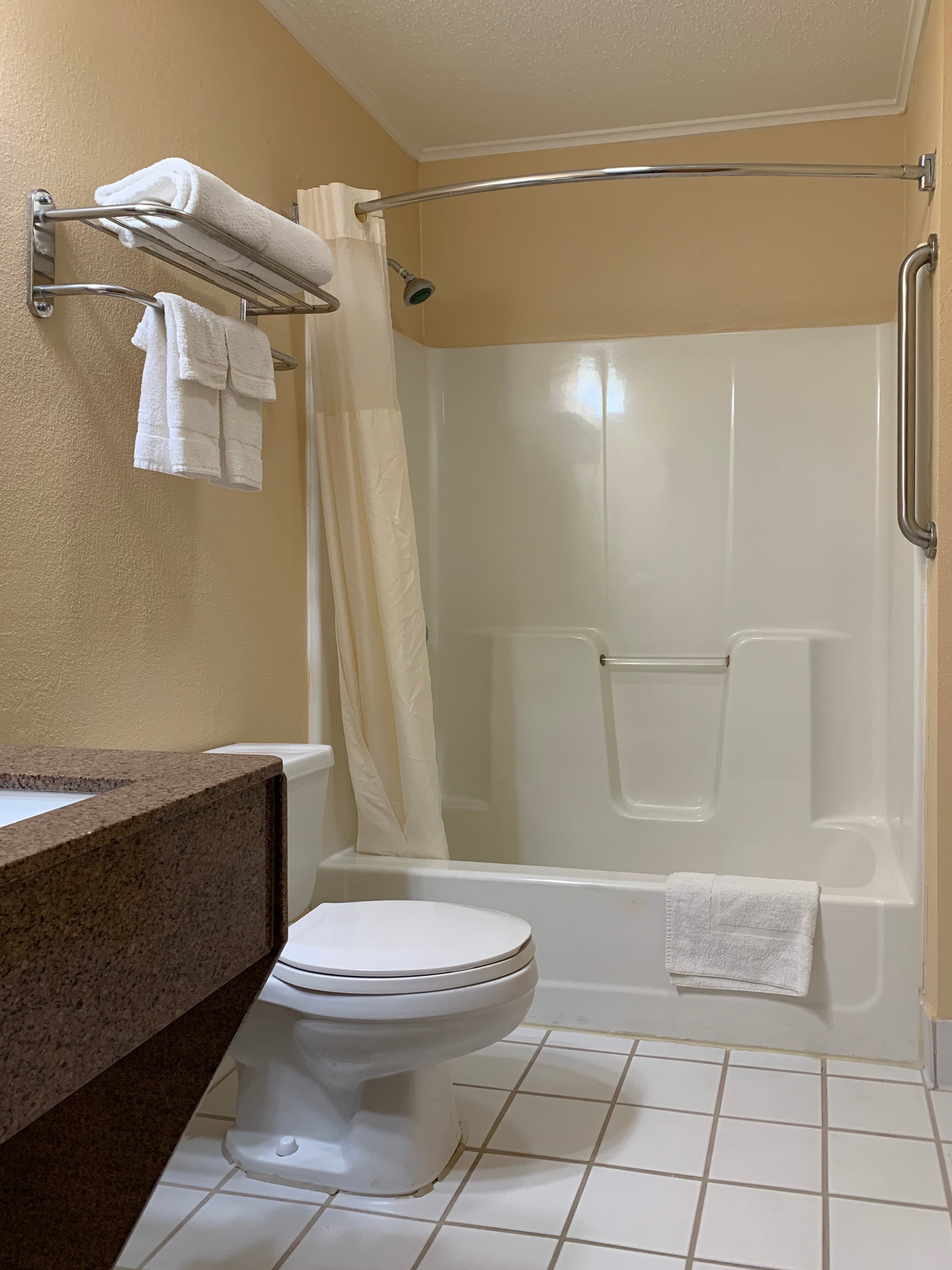 Quality Inn Ottawa near Starved Rock State Park — 17