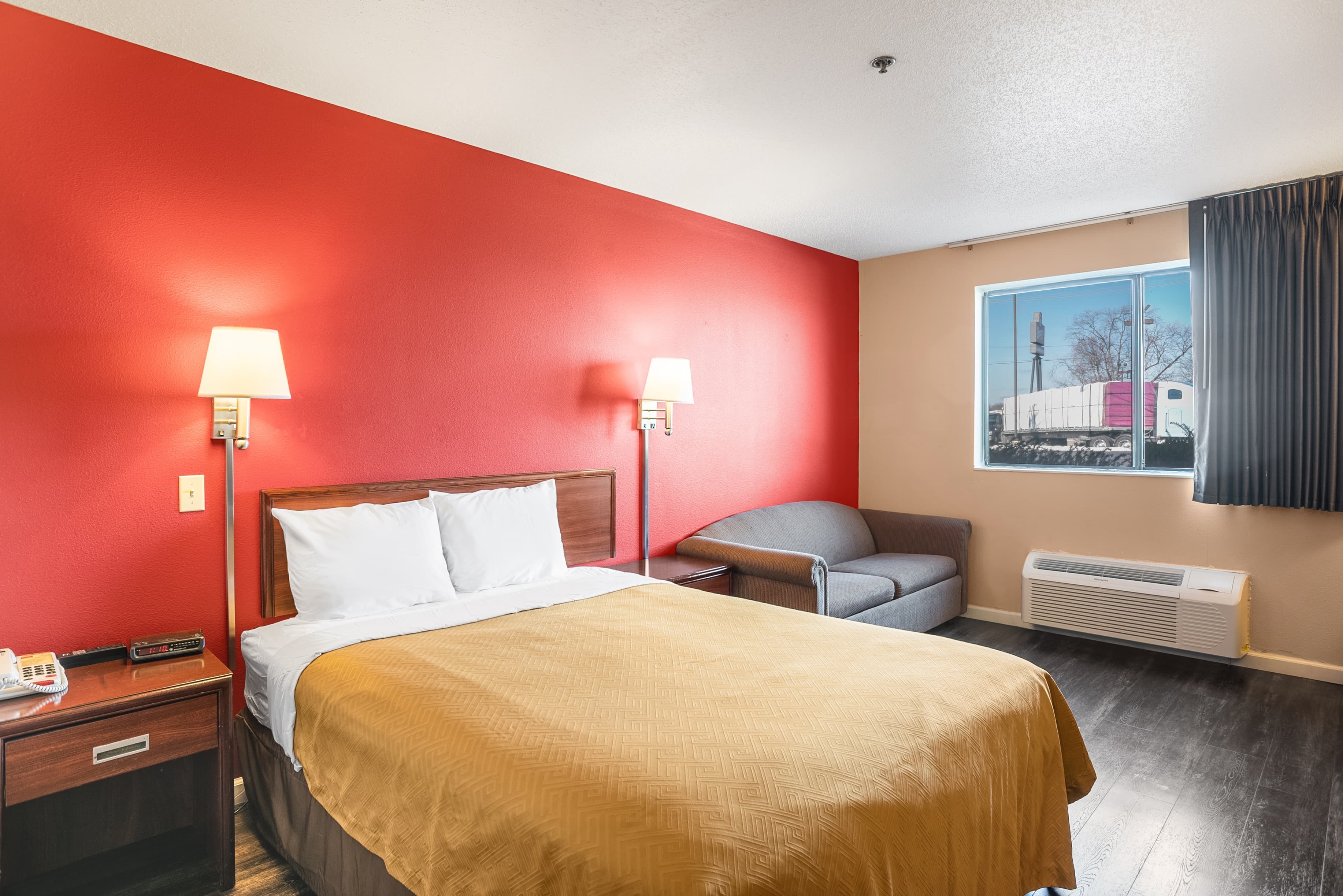 Econo Lodge Princeton — 2