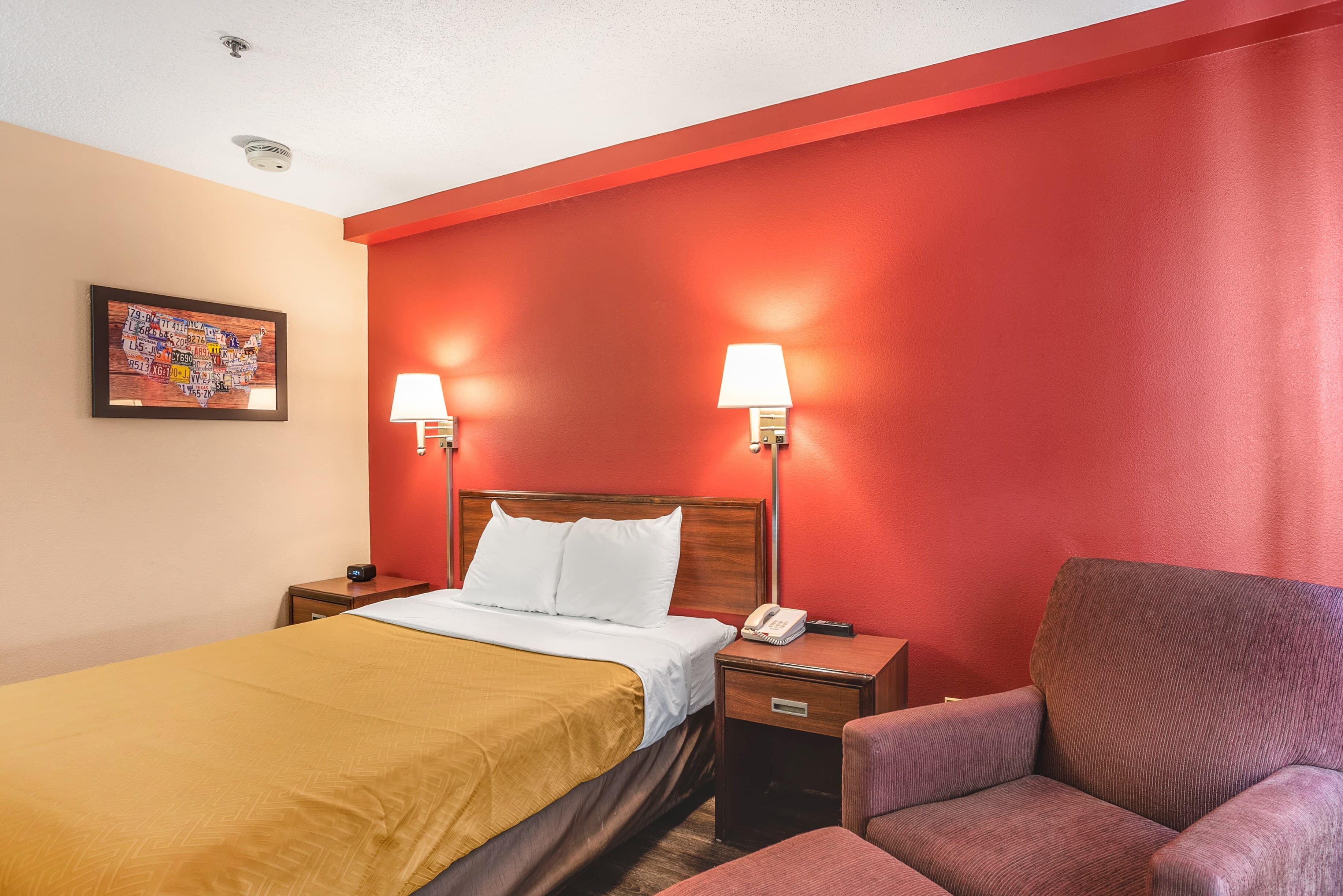Econo Lodge Princeton — 15