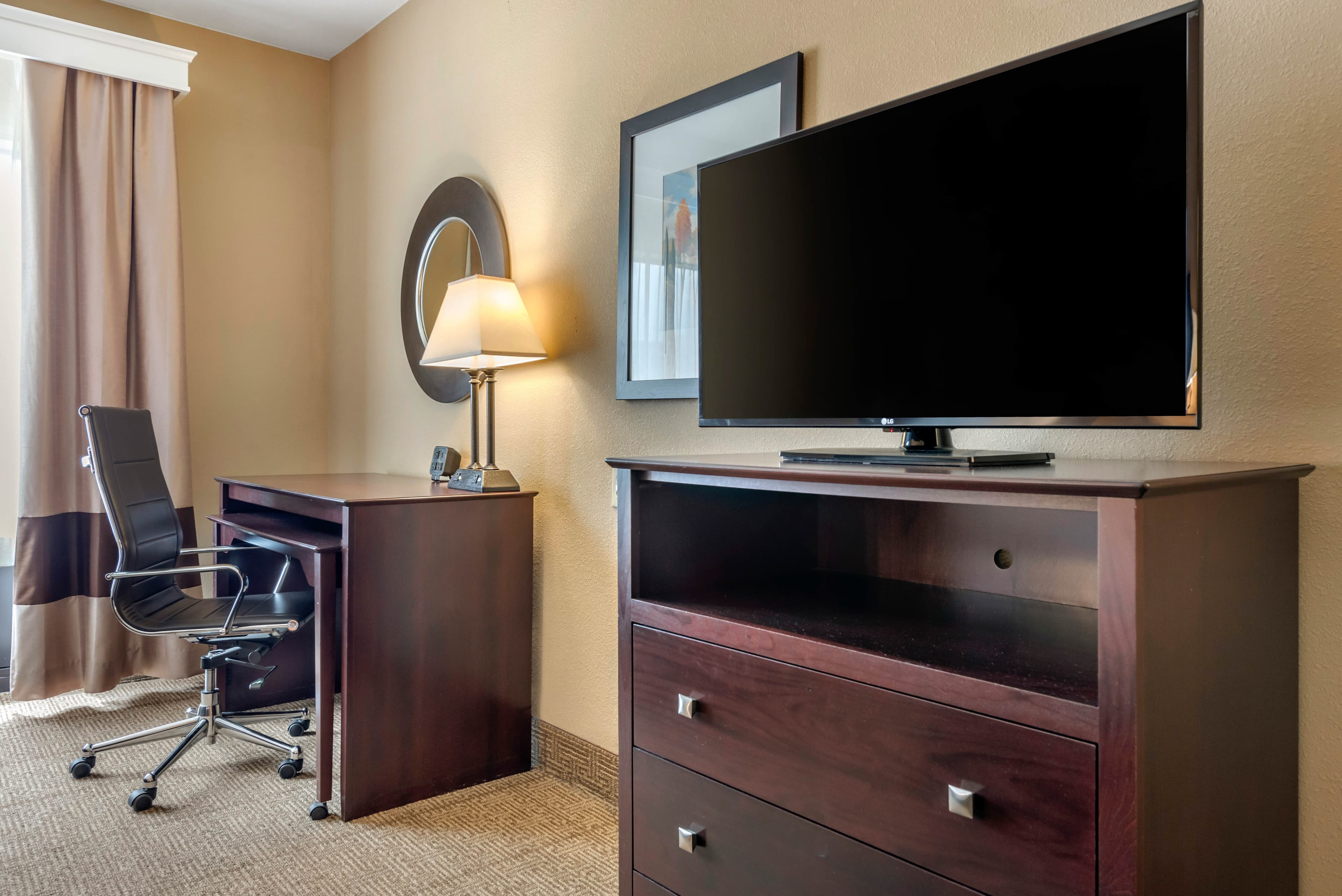 Comfort Suites near Route 66 — 9