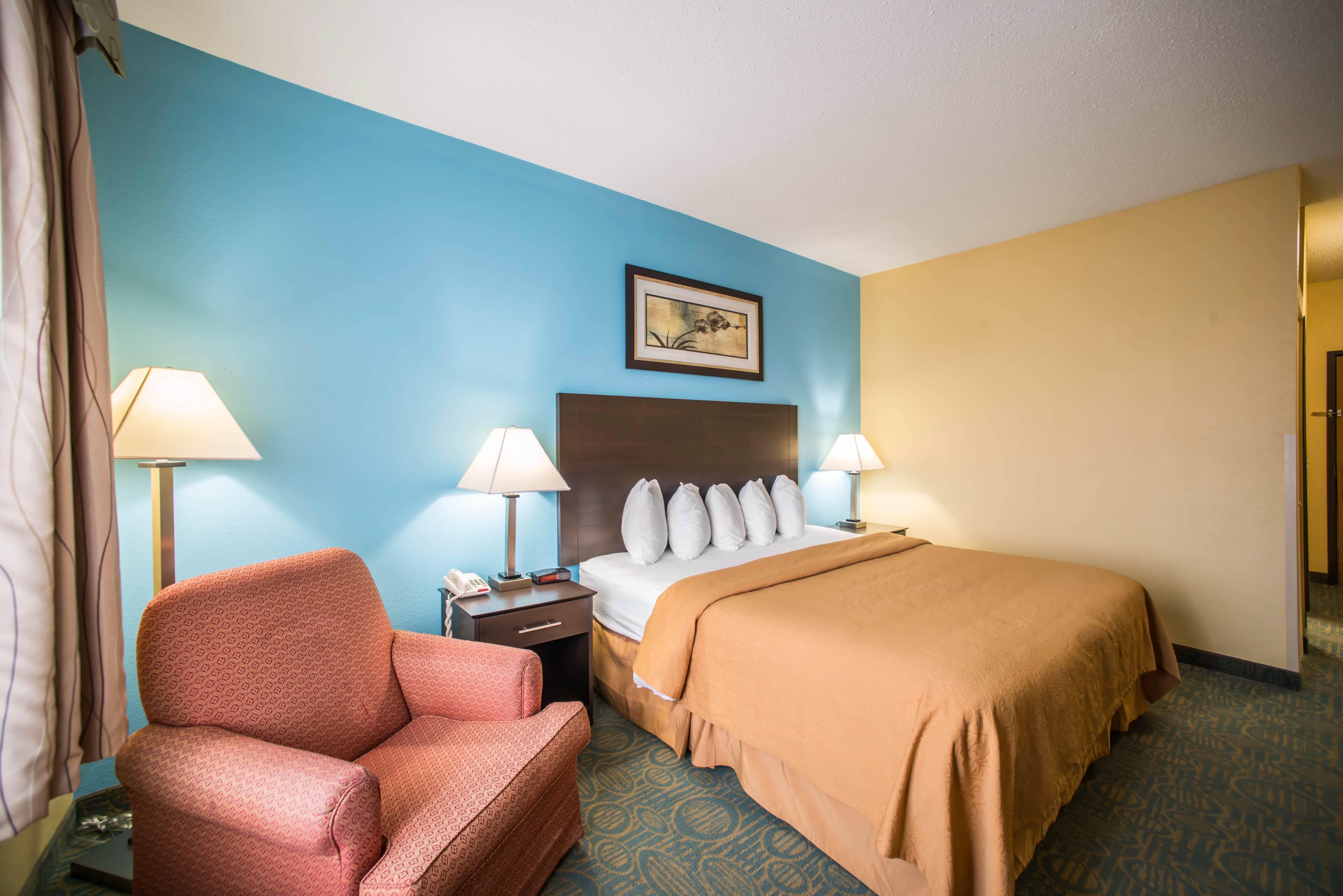 Quality Inn Litchfield Route 66 - Image 3