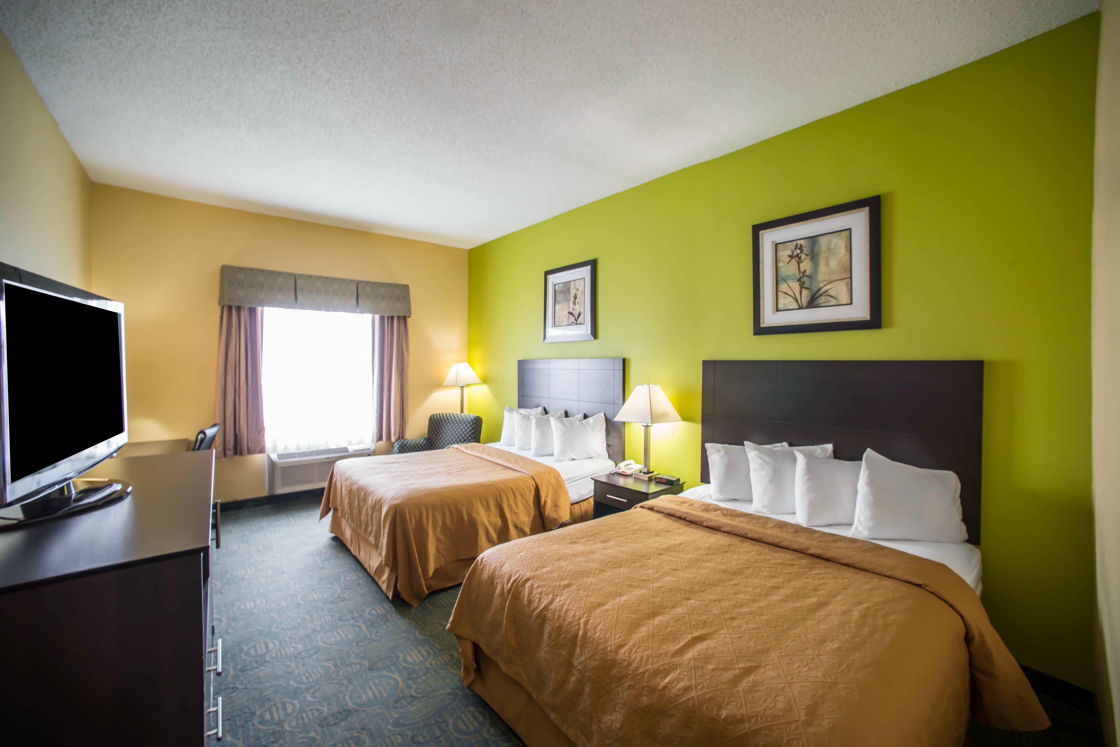 Quality Inn Litchfield Route 66 — 11