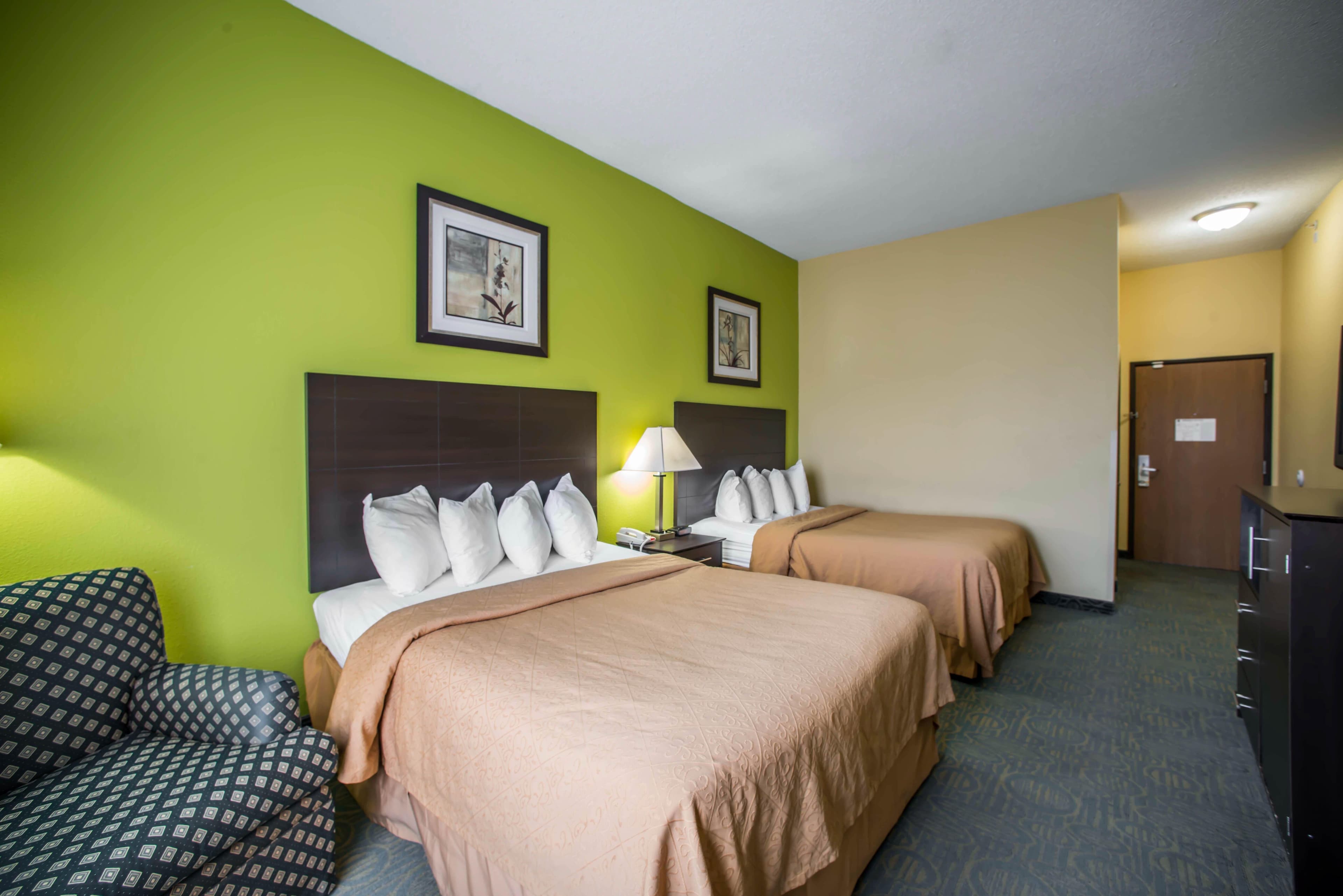 Quality Inn Litchfield Route 66 — 12