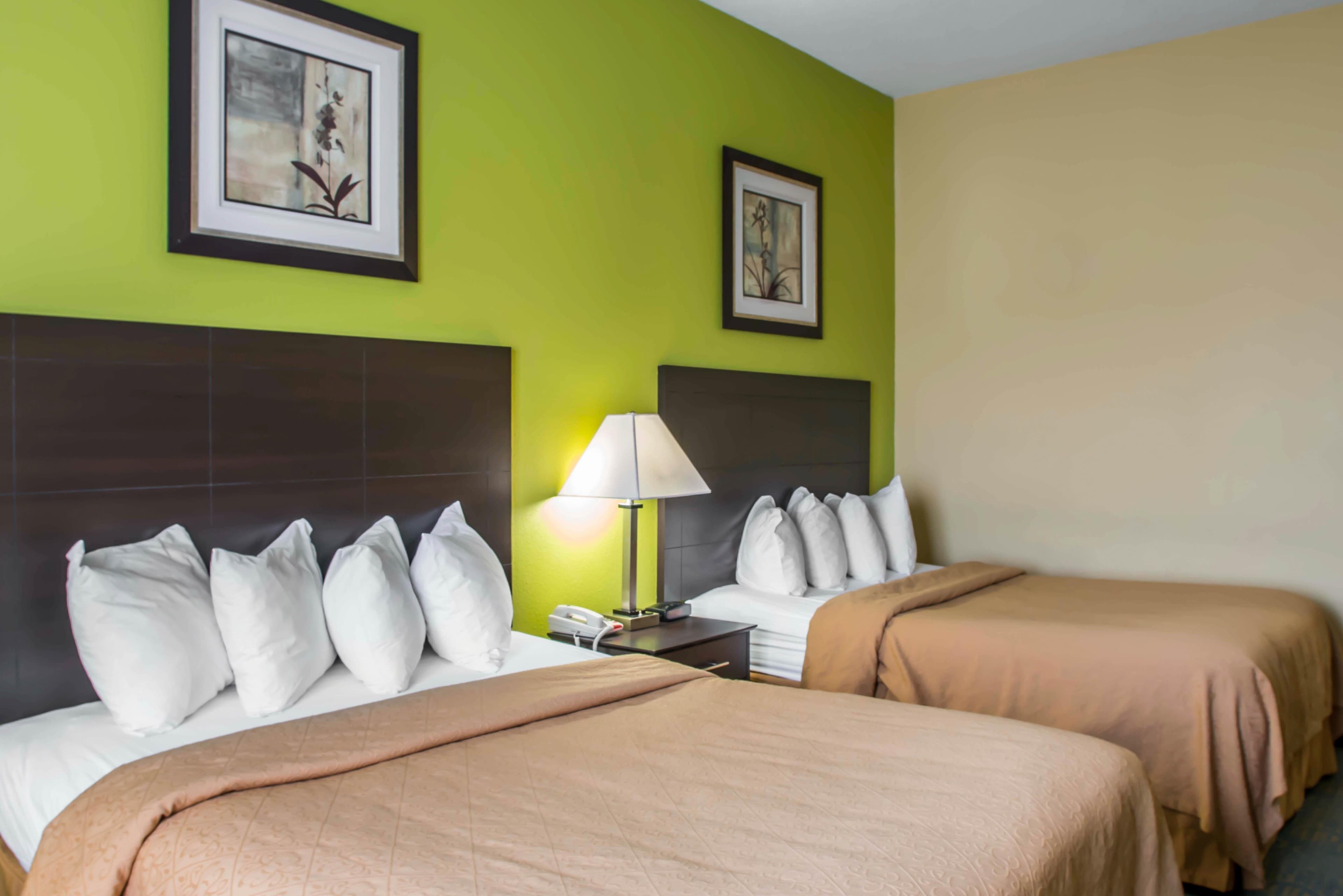 Quality Inn Litchfield Route 66 — 13