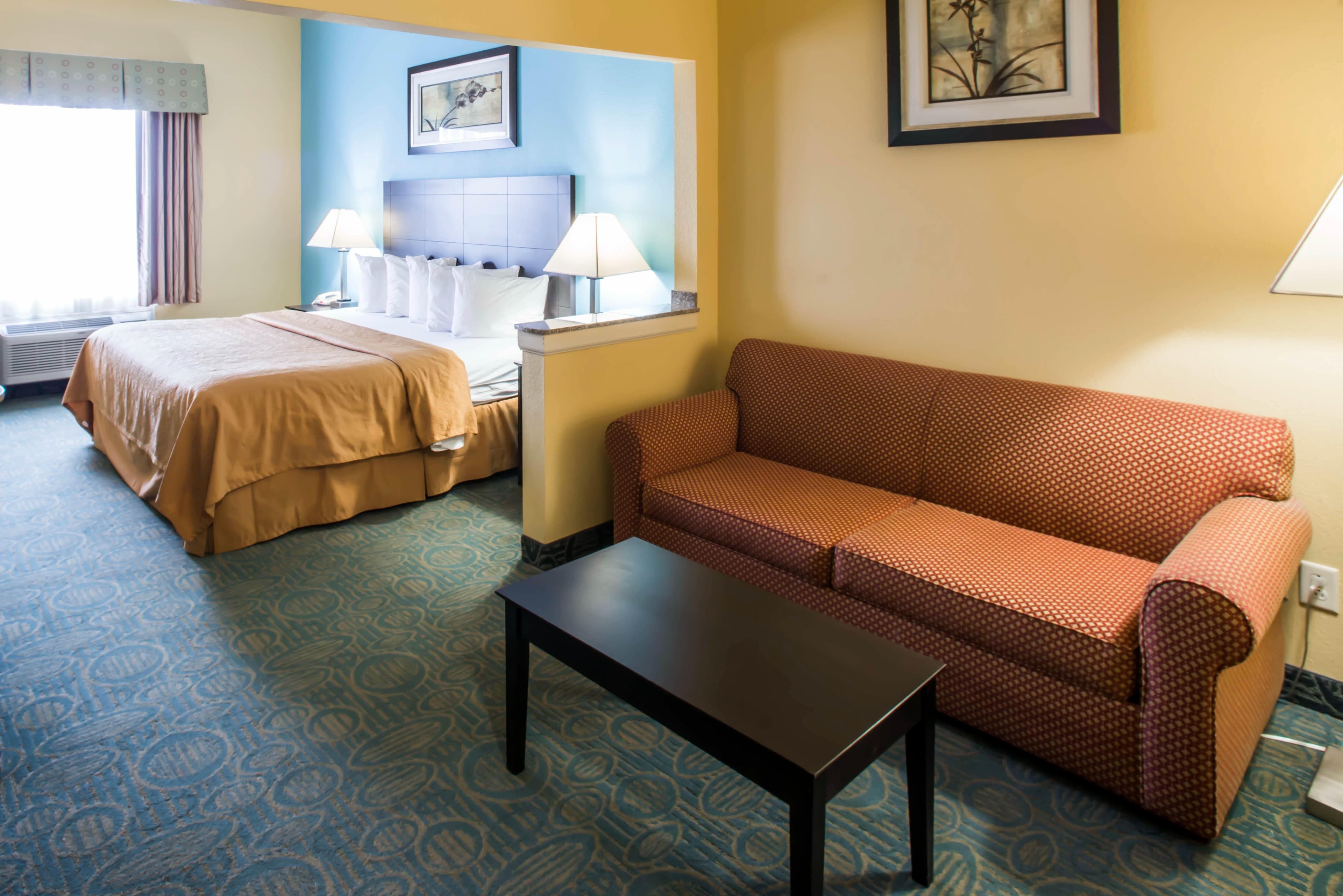 Quality Inn Litchfield Route 66 — 15