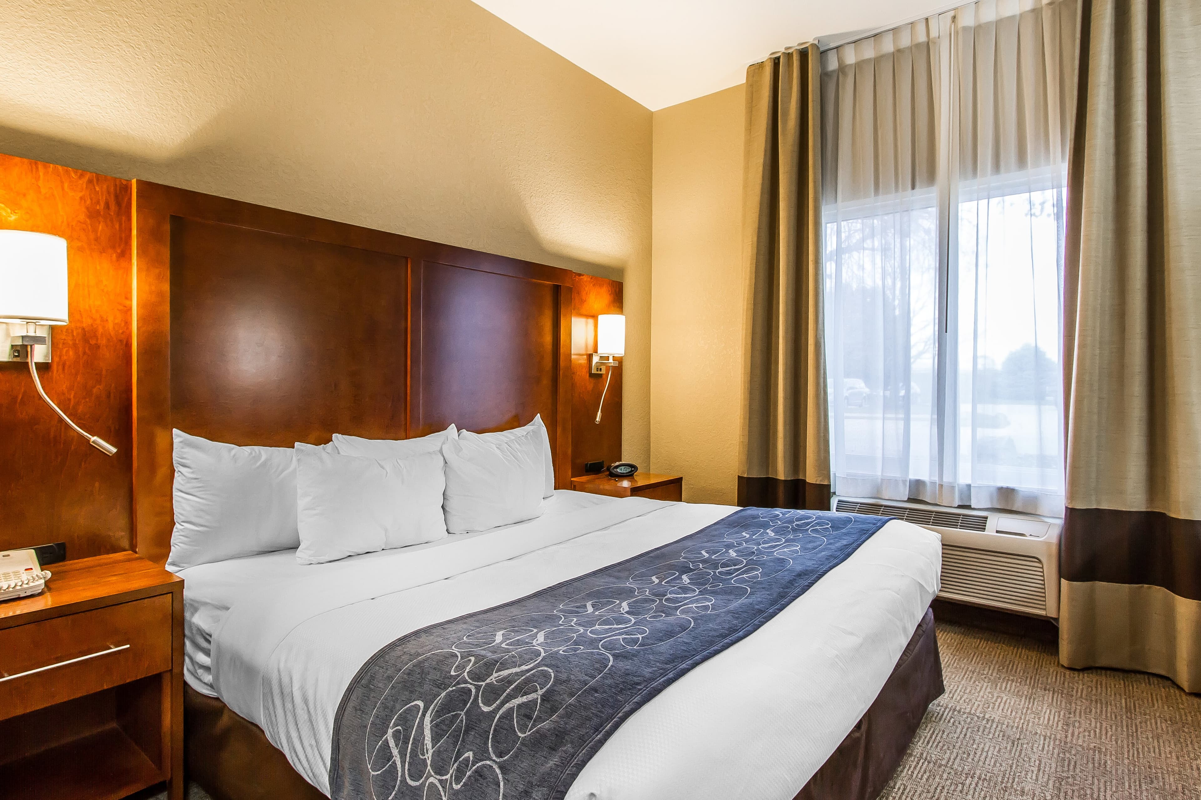 Comfort Suites Mattoon East — 8