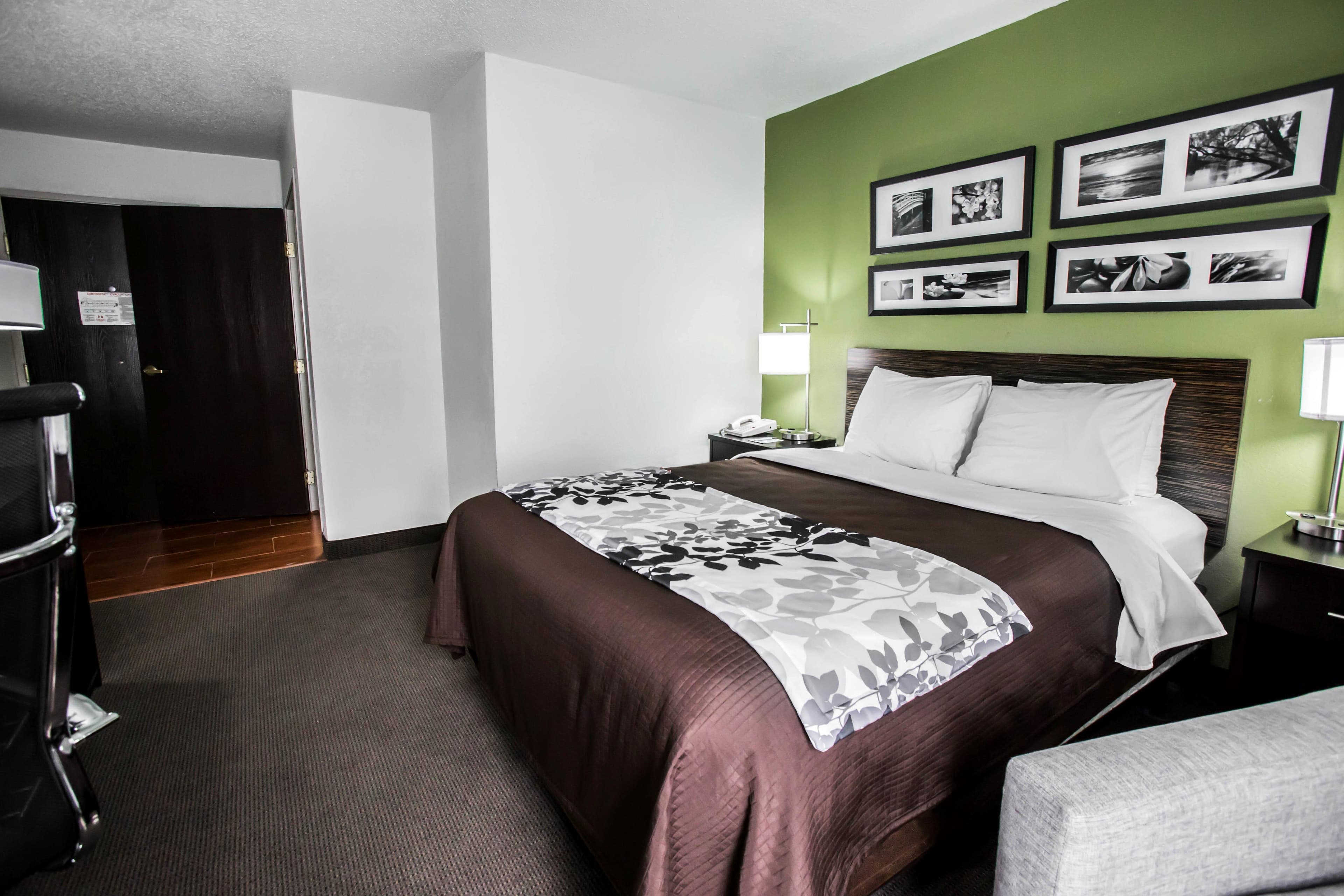 Sleep Inn Rockford I-90 - Image 3