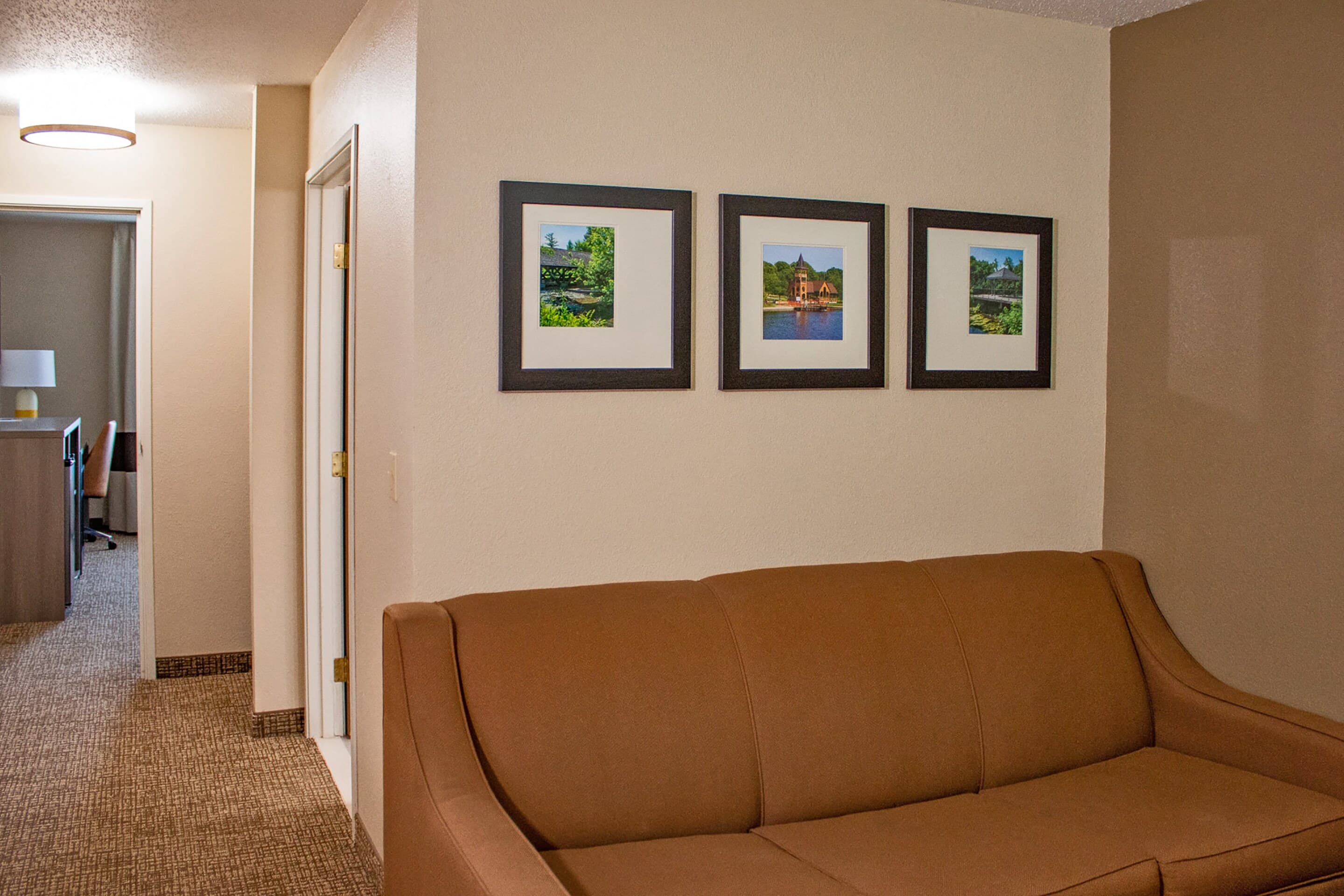 Comfort Inn & Suites Geneva- West Chicago — 40