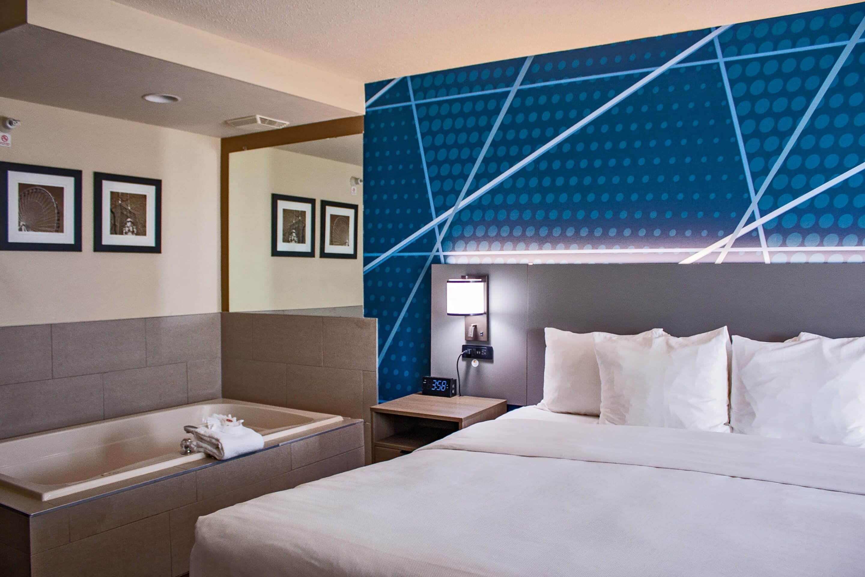 Comfort Inn & Suites Geneva- West Chicago — 25