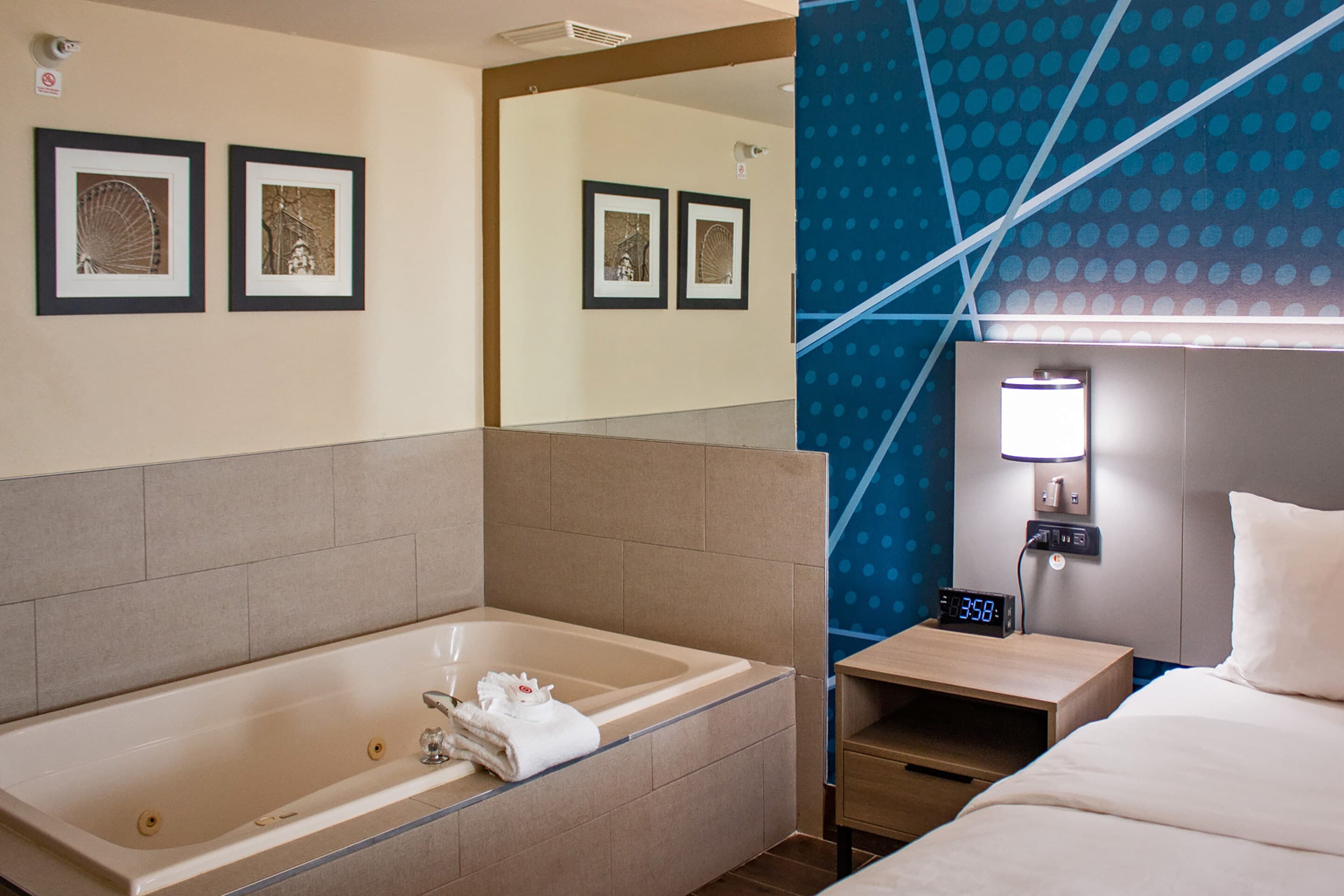Comfort Inn & Suites Geneva- West Chicago — 26