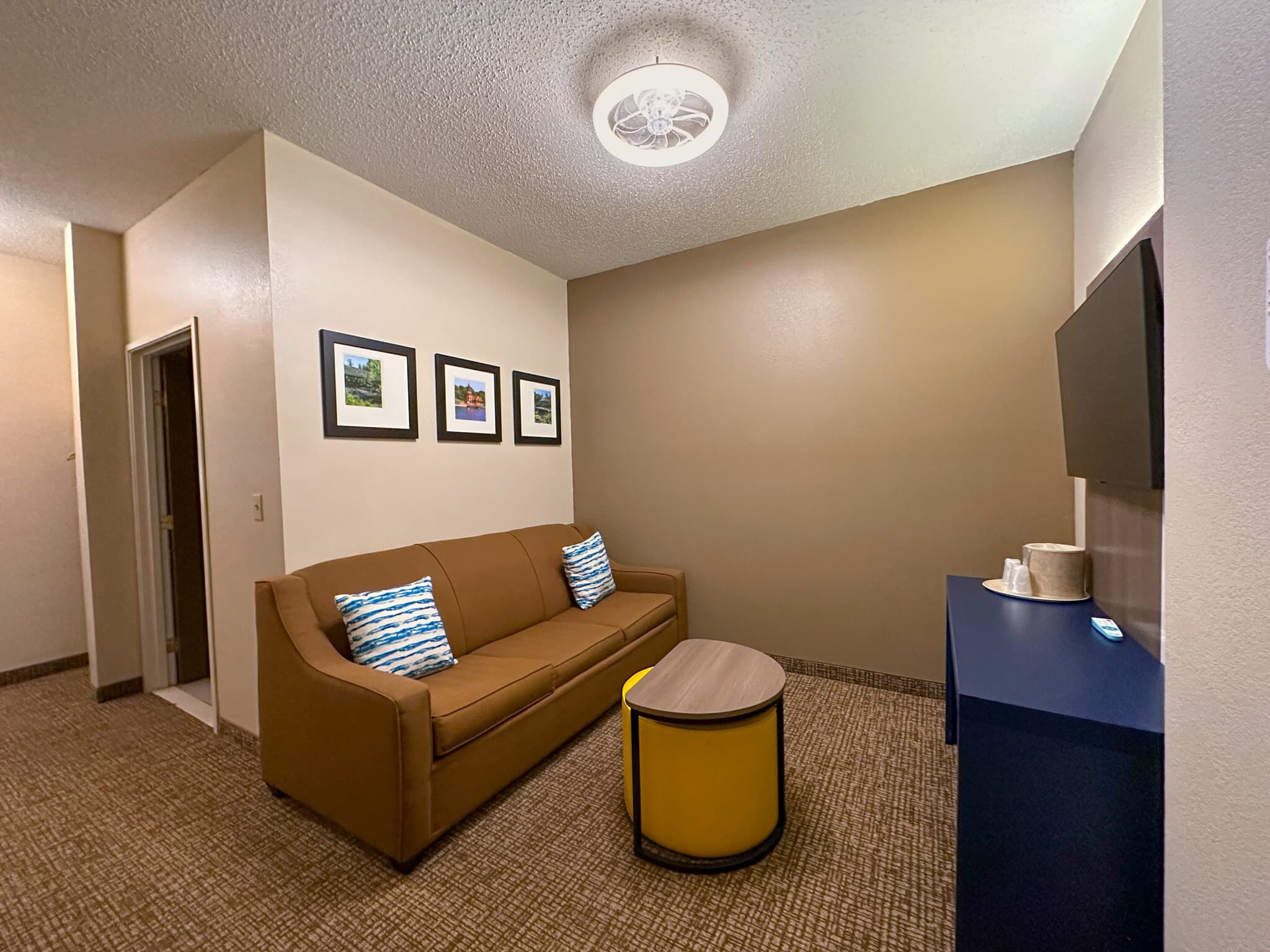 Comfort Inn & Suites Geneva- West Chicago — 10