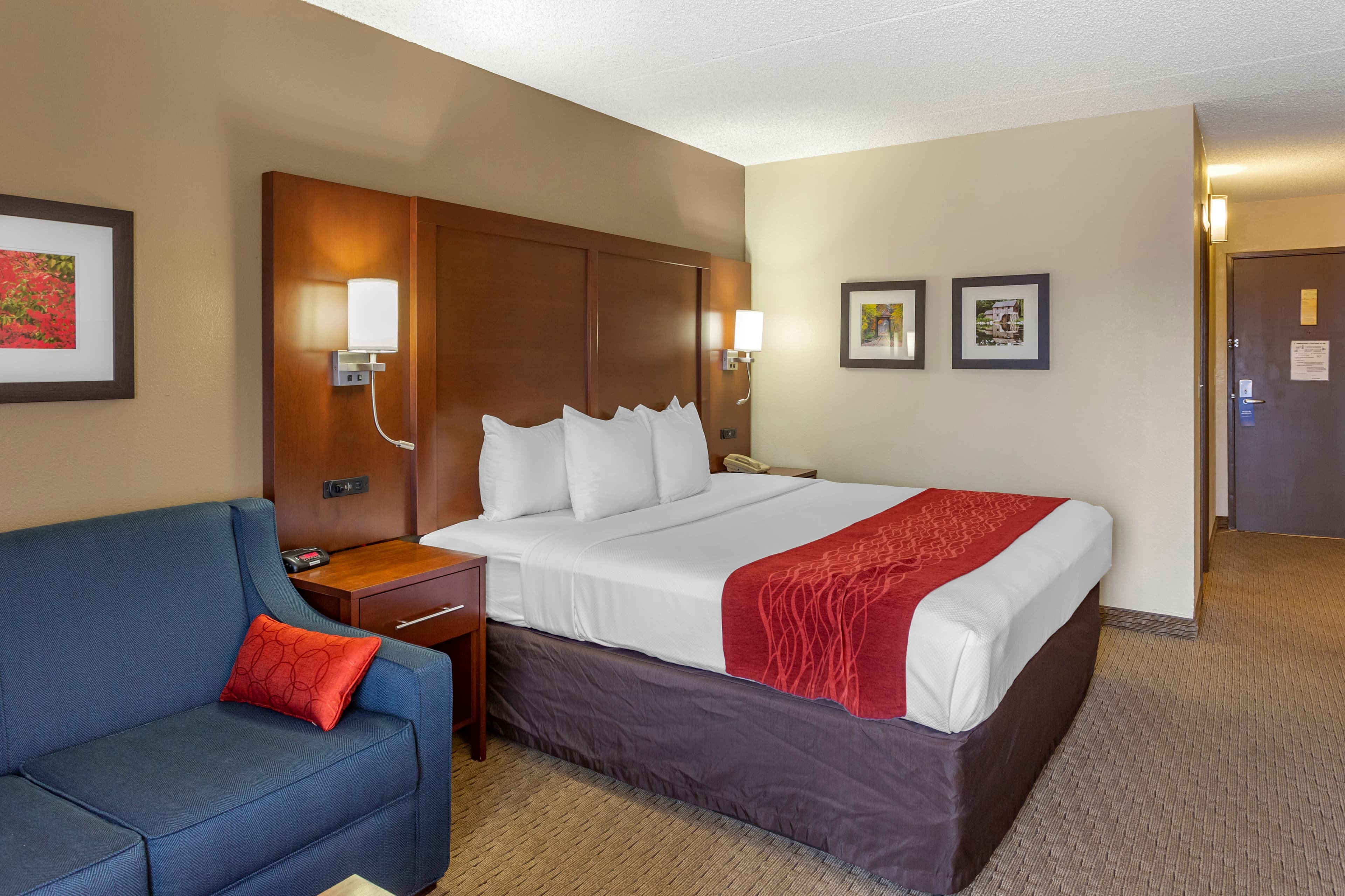 Comfort Inn & Suites Rochelle - DeKalb — 11