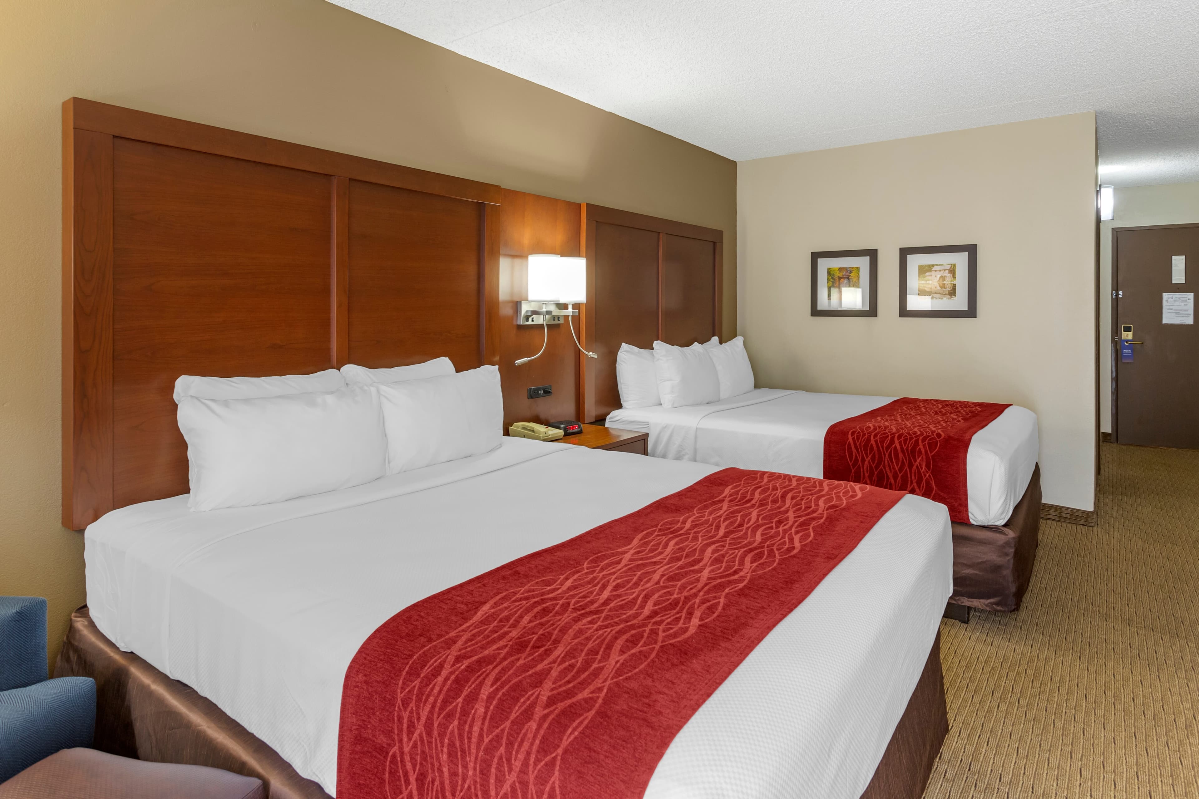 Comfort Inn & Suites Rochelle - DeKalb — 16