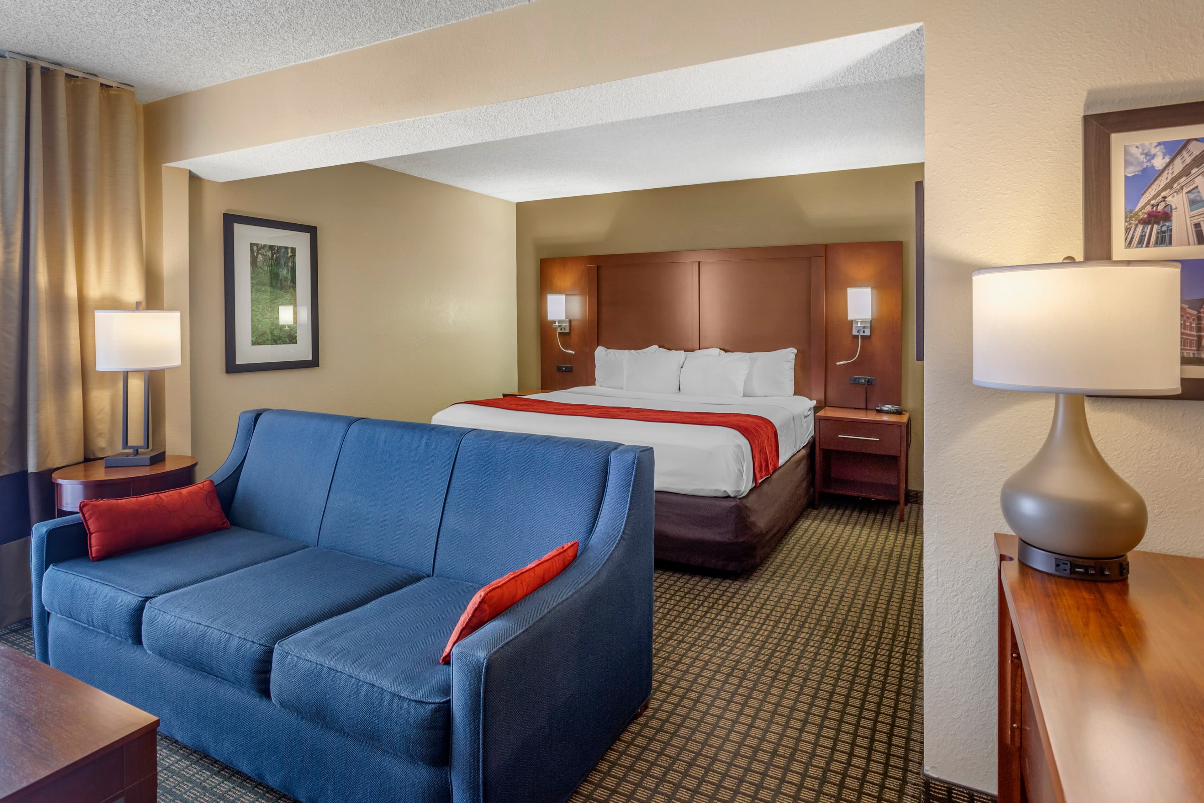 Comfort Inn & Suites Rochelle - DeKalb — 25